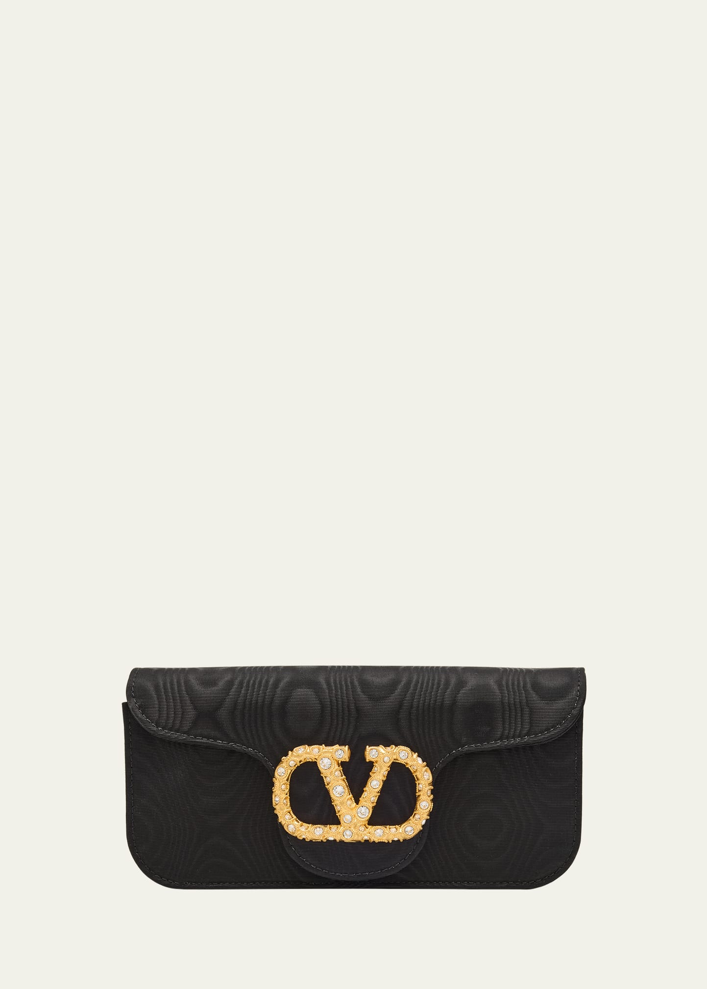 VIP【送料関税込】VALENTINO GARAVANI LOCO LEATHER CLUTCH VALENTINO GARAVANI Locò Leather Clutch in Black | endource