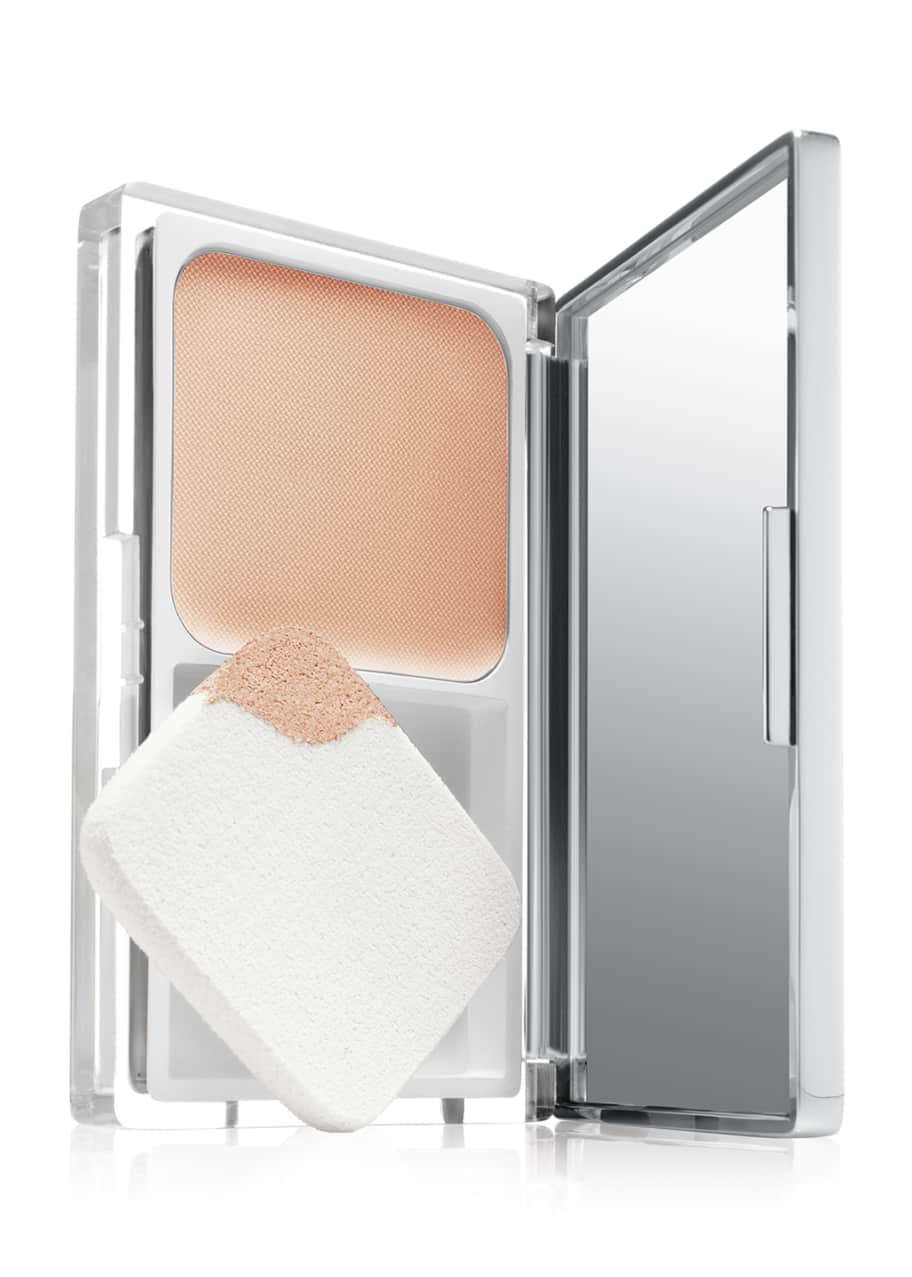 Image 1 of 1: Even Better Compact SPF 15