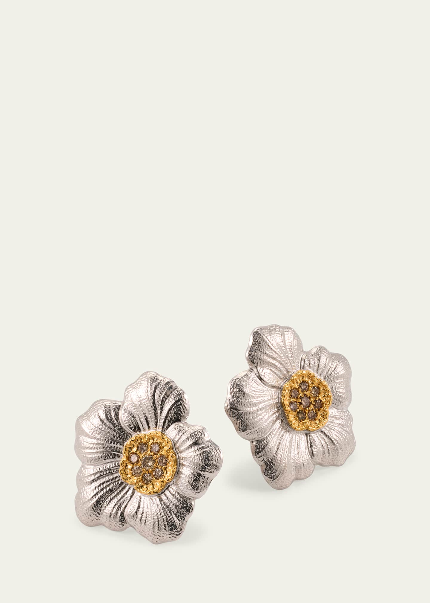Buccellati Blossoms Gardenia Diamond Button Earrings, 2.5cm Image 3 of 4