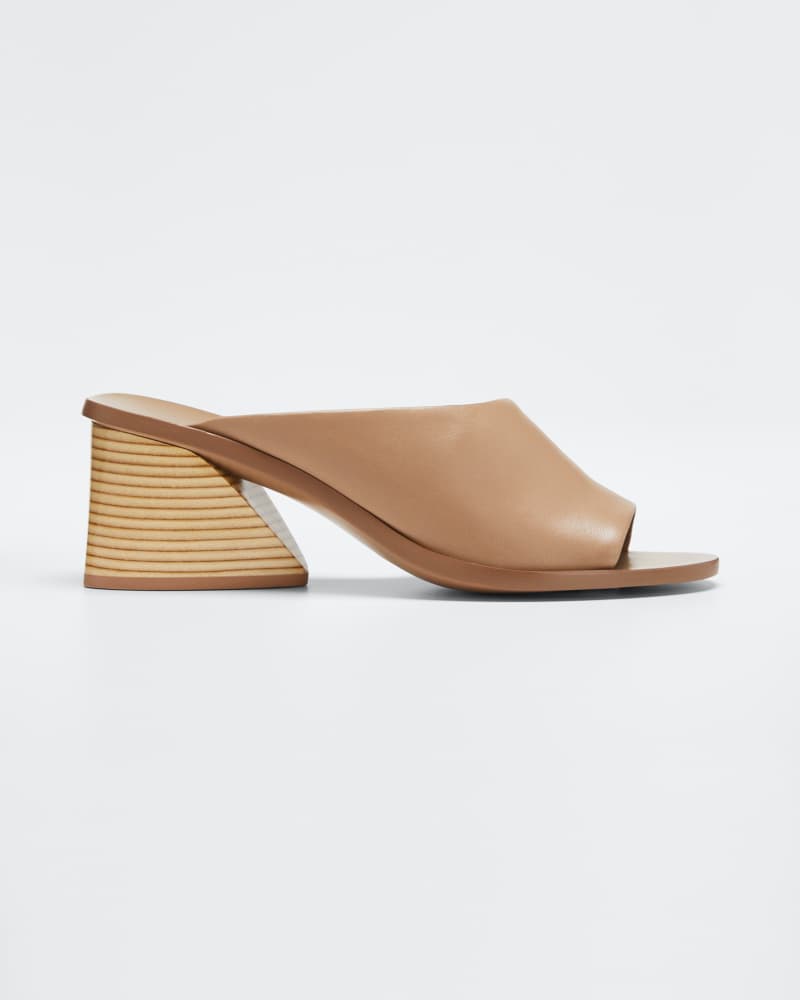 Mercedes Castillo Izar Leather Low-Heel