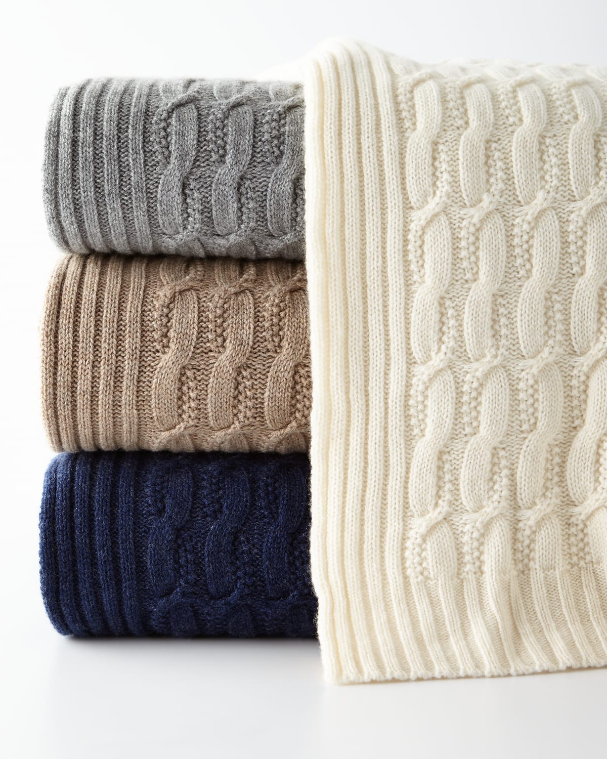 Sofia Cashmere Seed-stitch Cable Throw In Blush