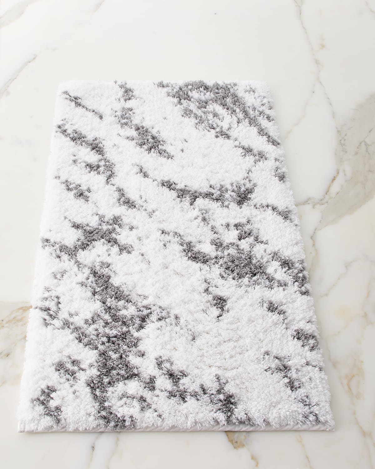 Graccioza Mabel Bath Rug, 20" X 31" In Multi