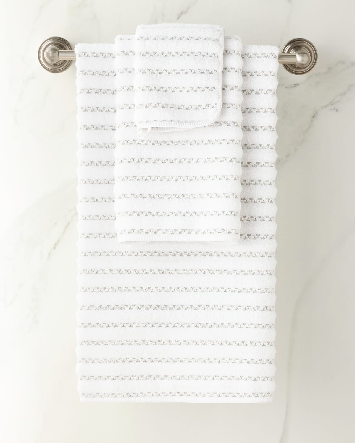 Graccioza Petra 630 Thread-count Hand Towel In White