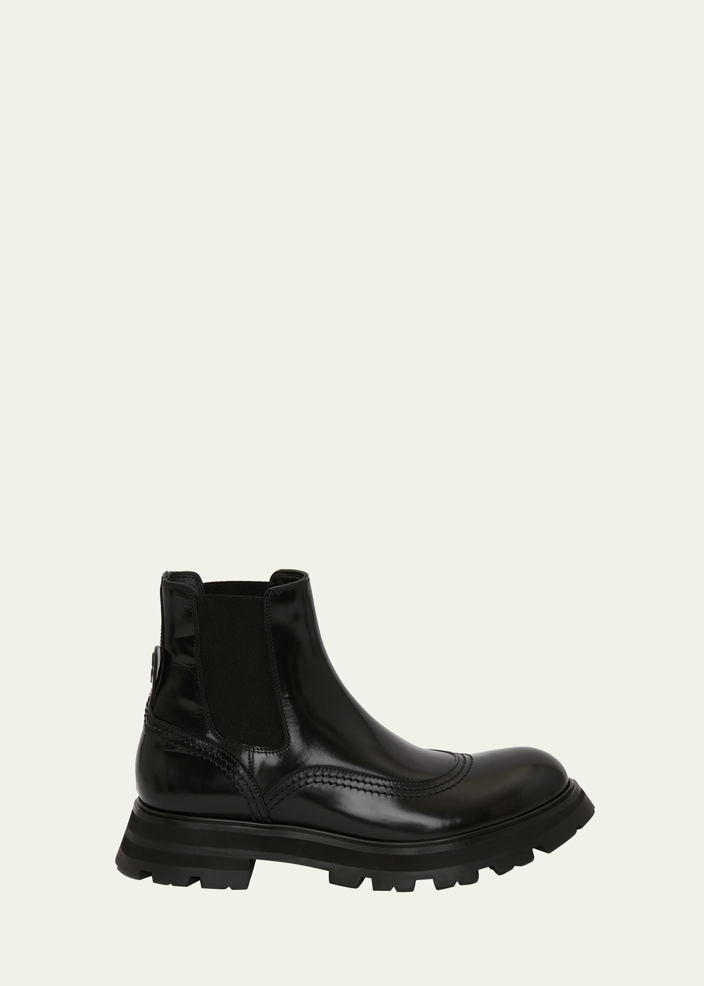 Alexander Mcqueen Wander Chelsea Boots In Black/black