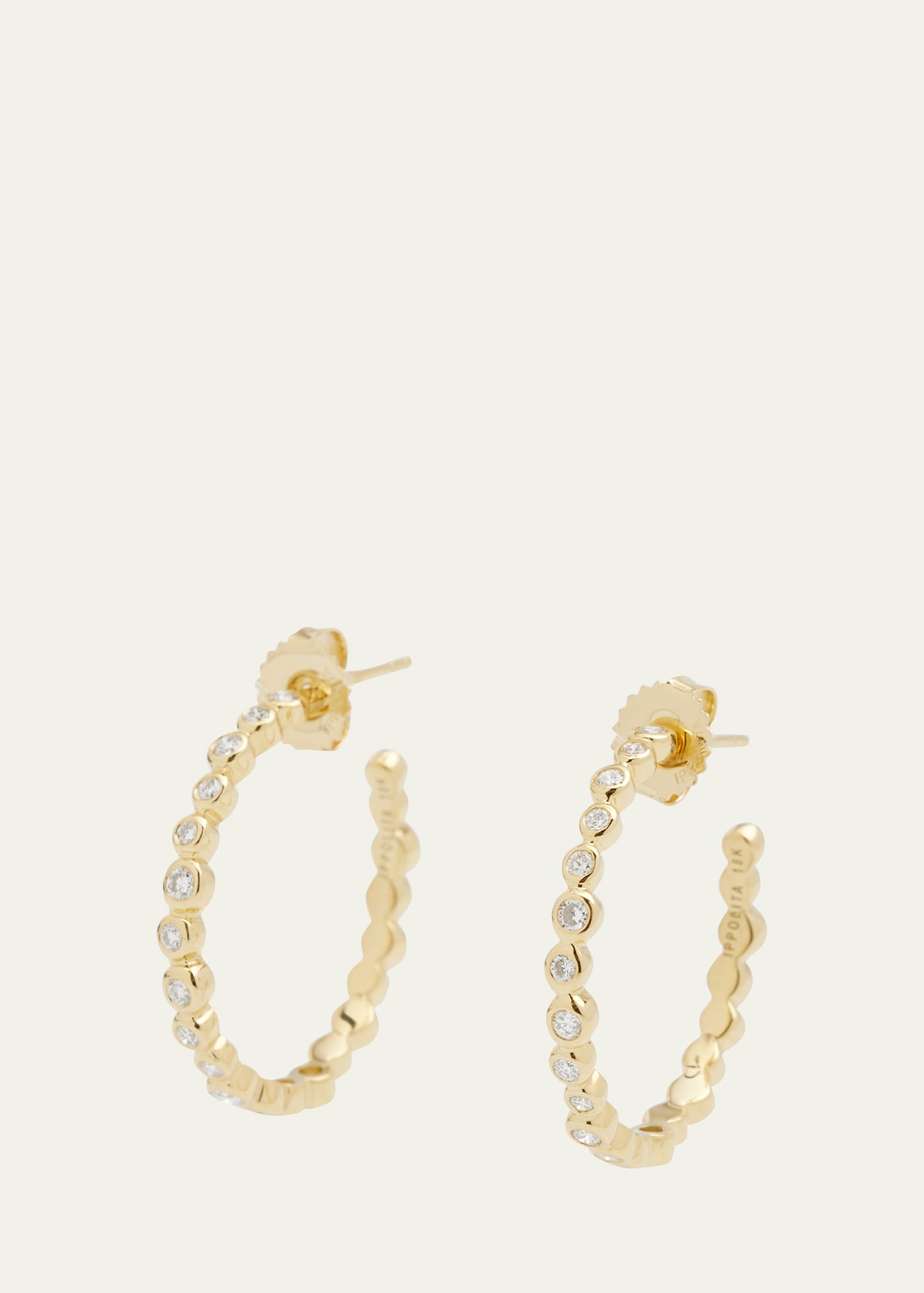 Medium Hoop Earrings in 18K Gold