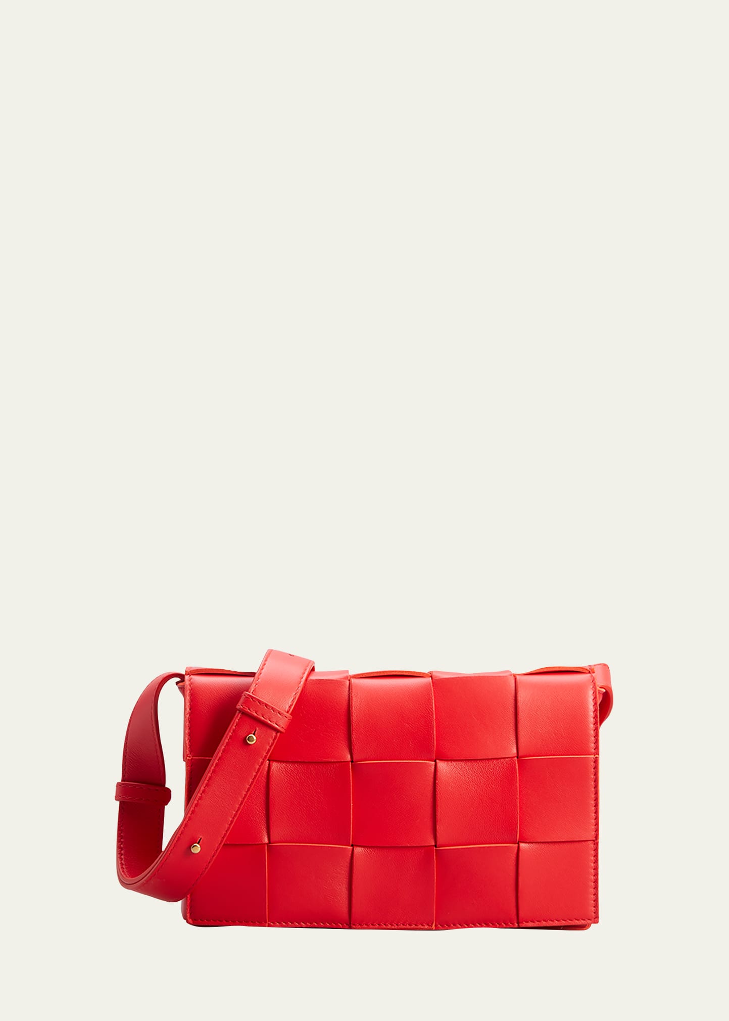 Bottega Veneta The Cassette Intrecciato Crossbody Bag In Redstone
