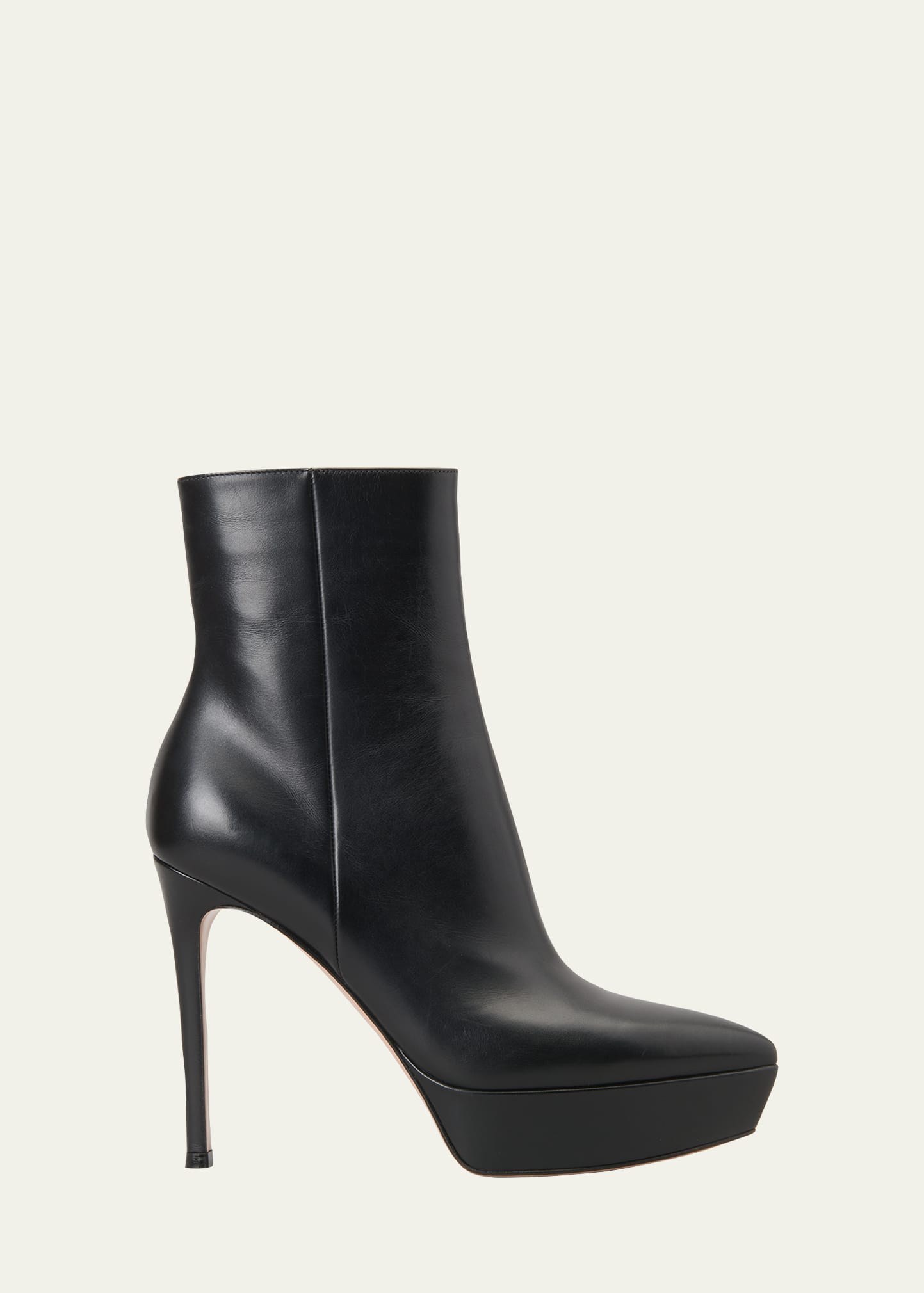 Gianvito Rossi Pointed Platform Zip Booties In Black