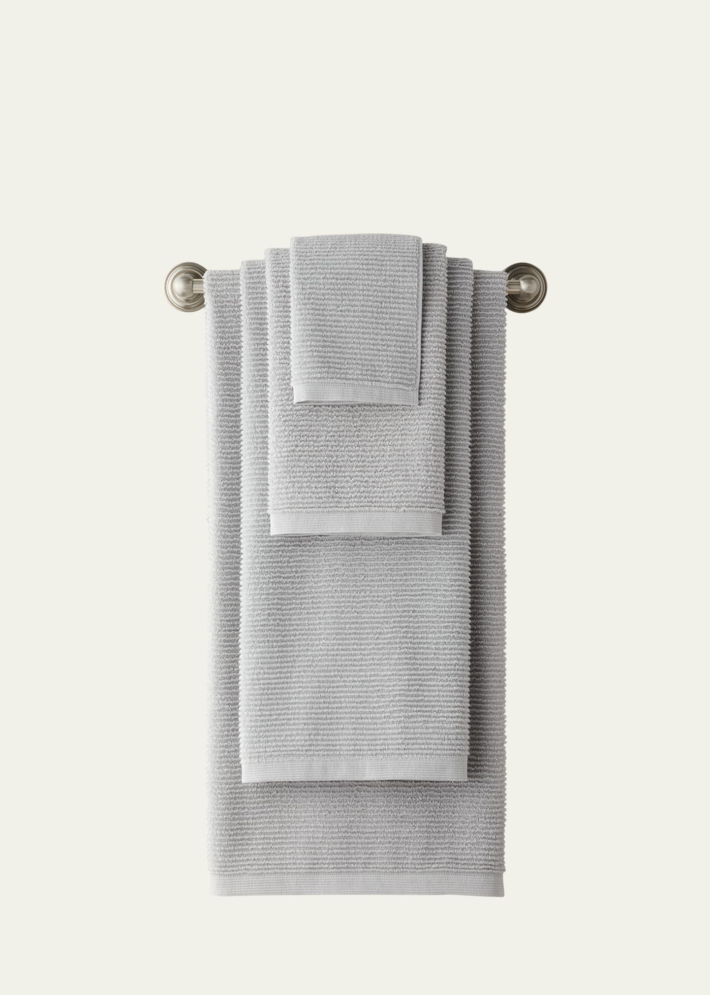 Matouk Aman Bath Sheet In Pool