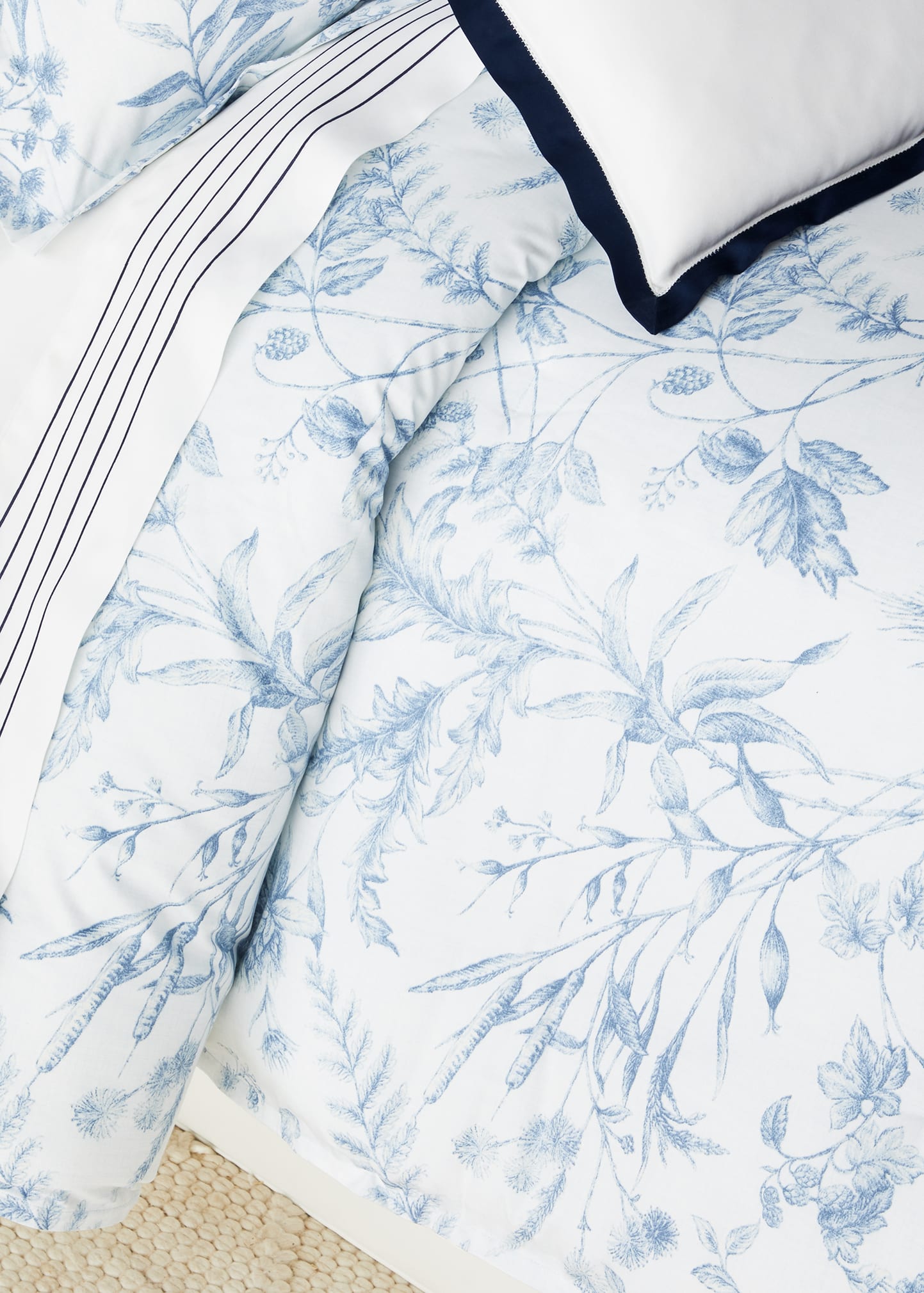 Polo Ralph Lauren Genevieve Floral Full/queen Comforter In Blue