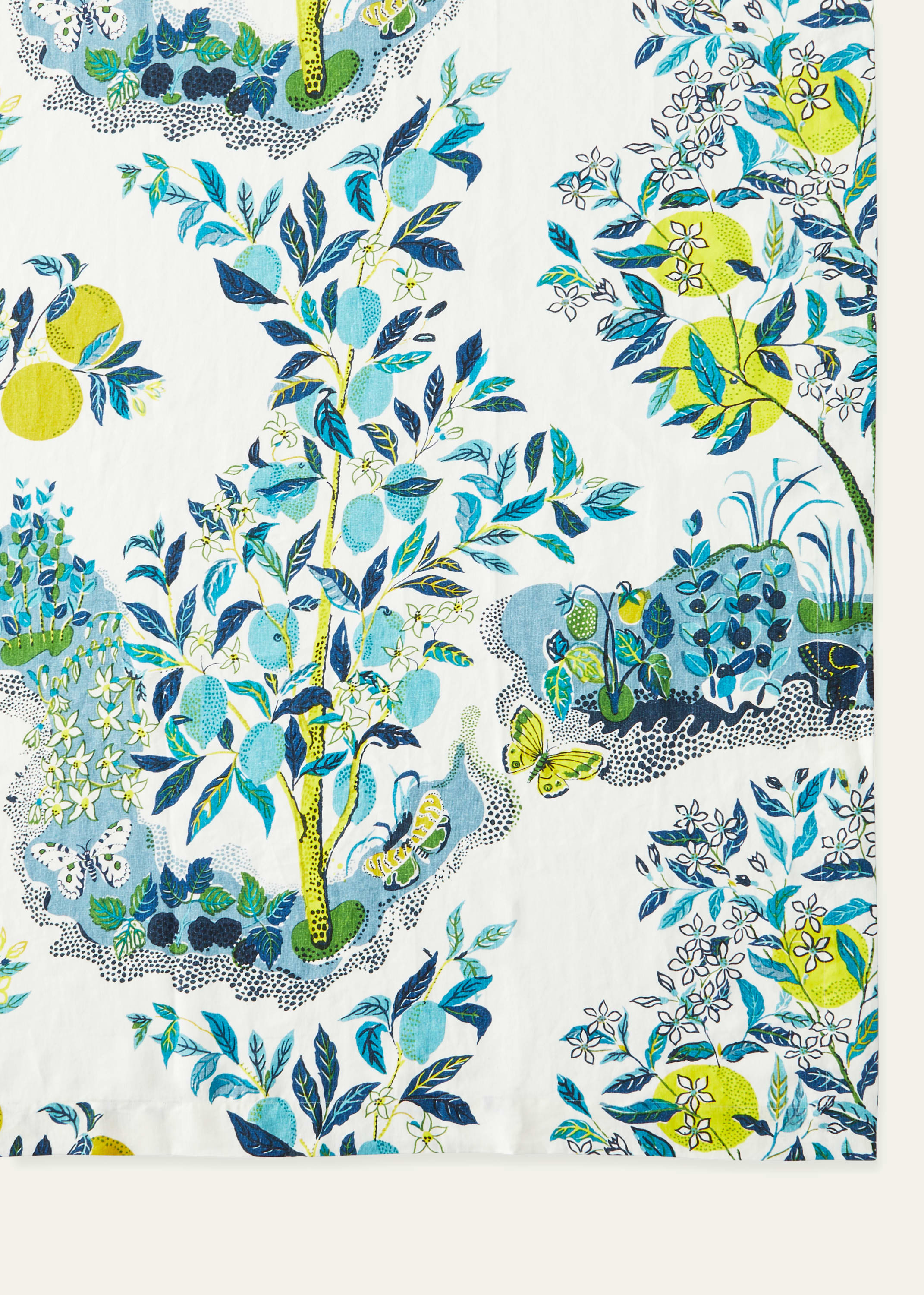 Matouk Schumacher Citrus Garden Tablecloth, 70" X 108" In Pool