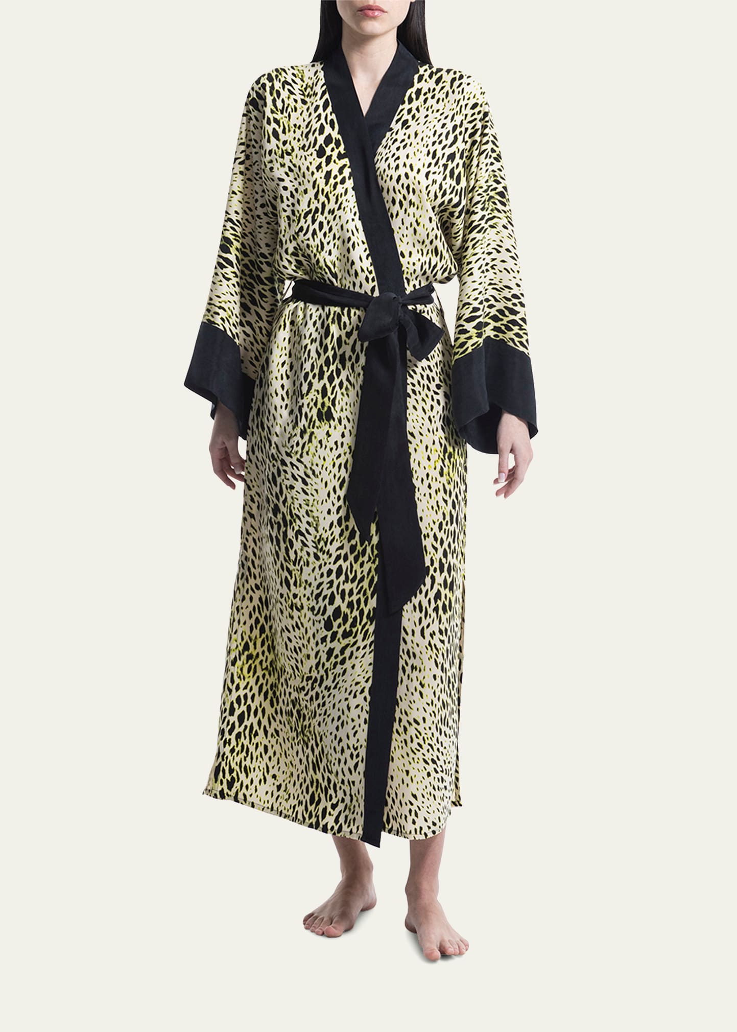 Niluu Printed Vegan Silk Kimono Robe In Bowie