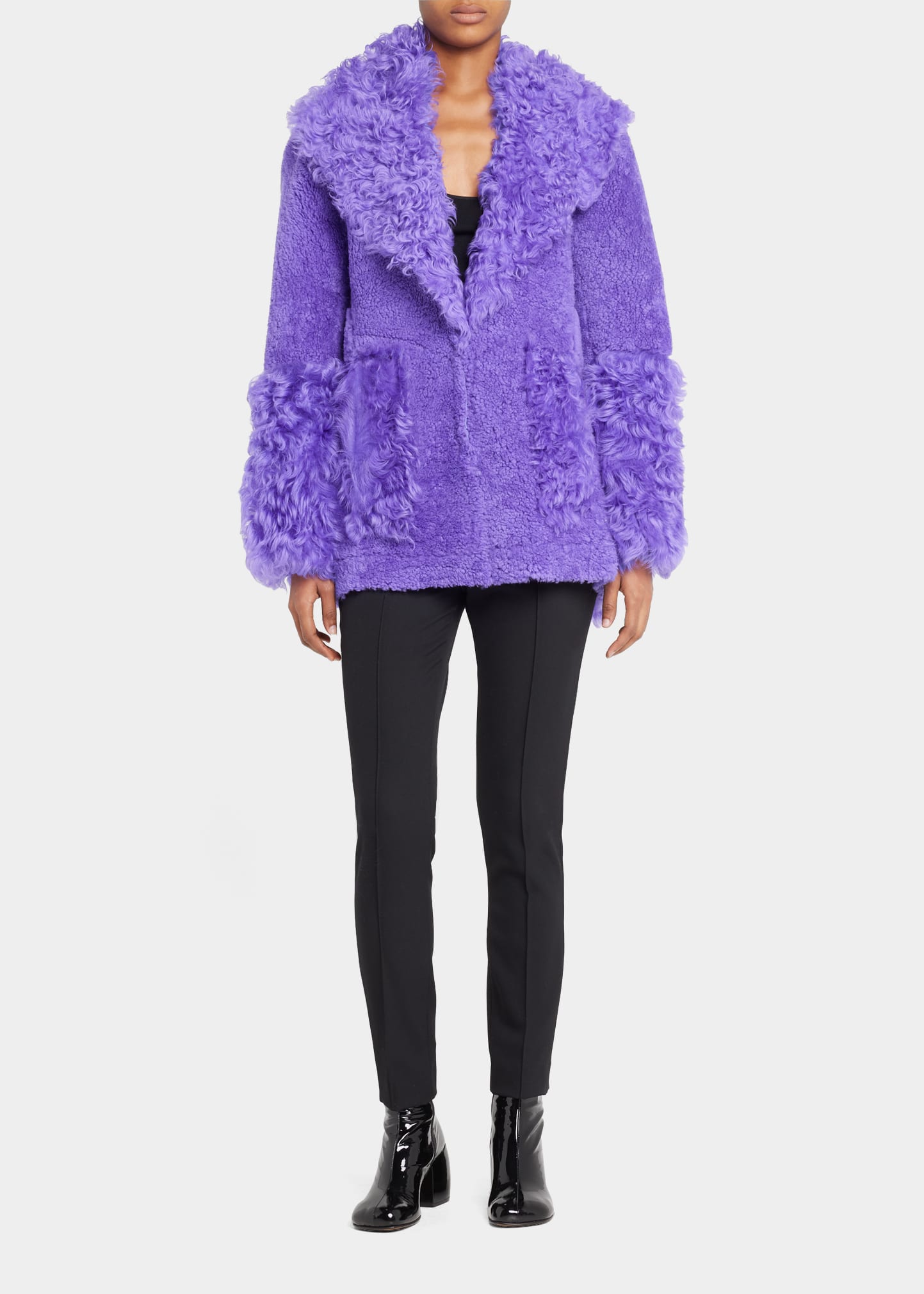 Jacquemus Shawl-lapel Shearling-trim Coat In Purple