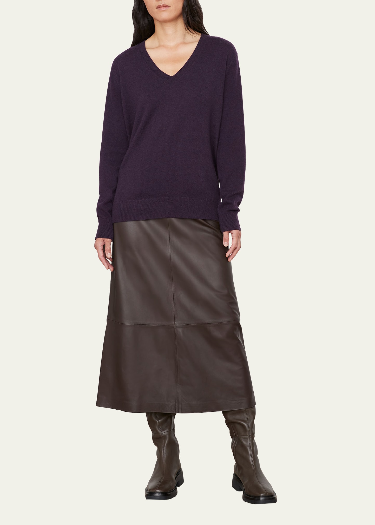 Vince Weekend Cashmere Pullover Sweater In Dark Mulberry