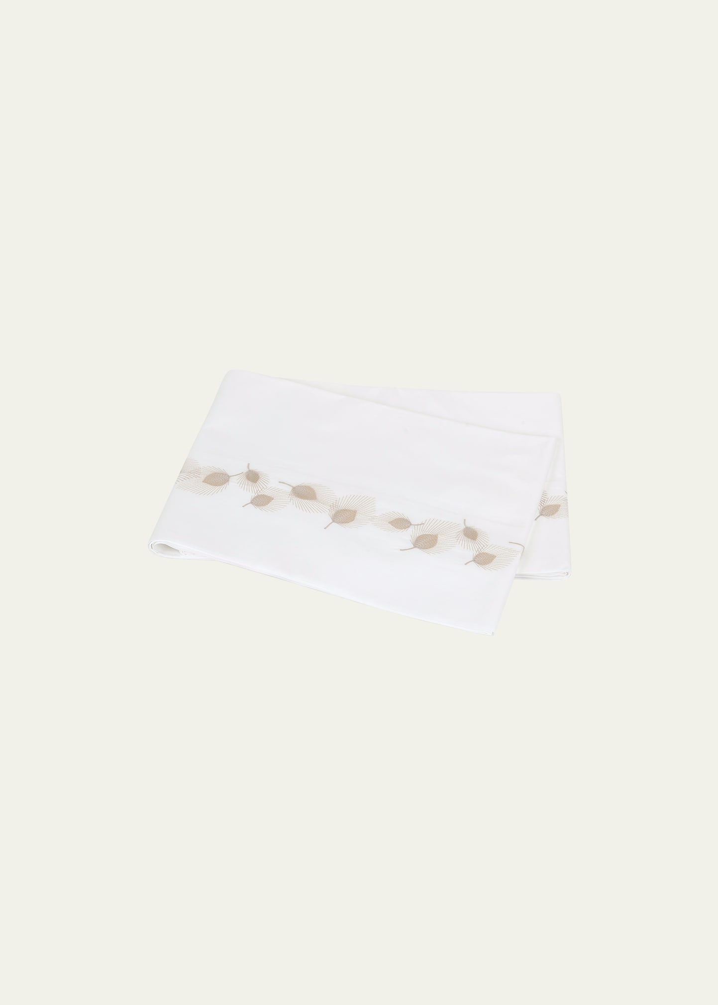 Matouk Feather Flat Sheet In Champagne