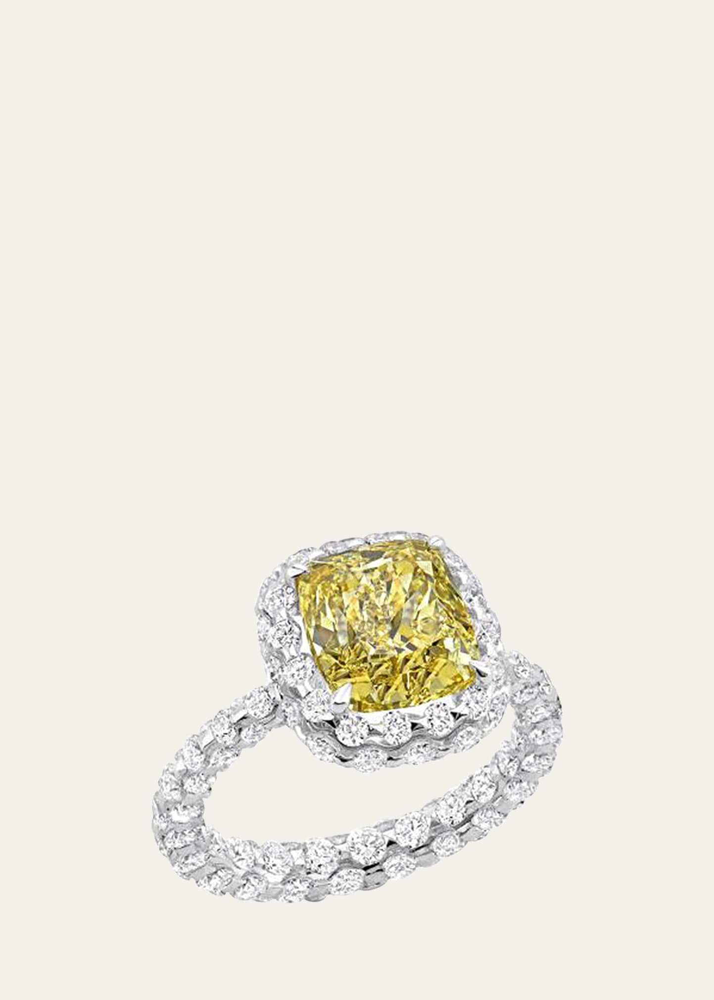 White Gold Ring with Yellow Diamonds and White Diamonds