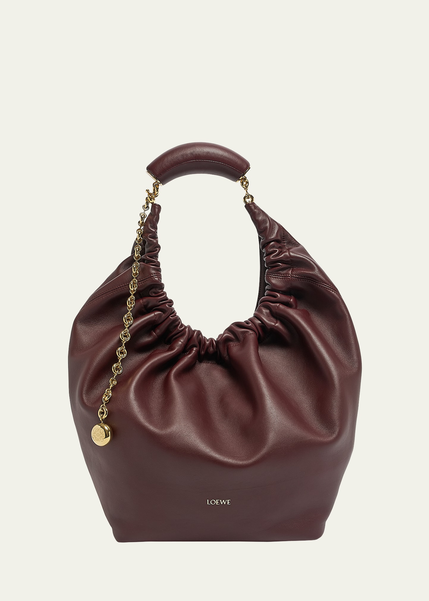 Shop Loewe Squeeze Medium Shoulder Bag In Napa Leather In Dark Burgundy