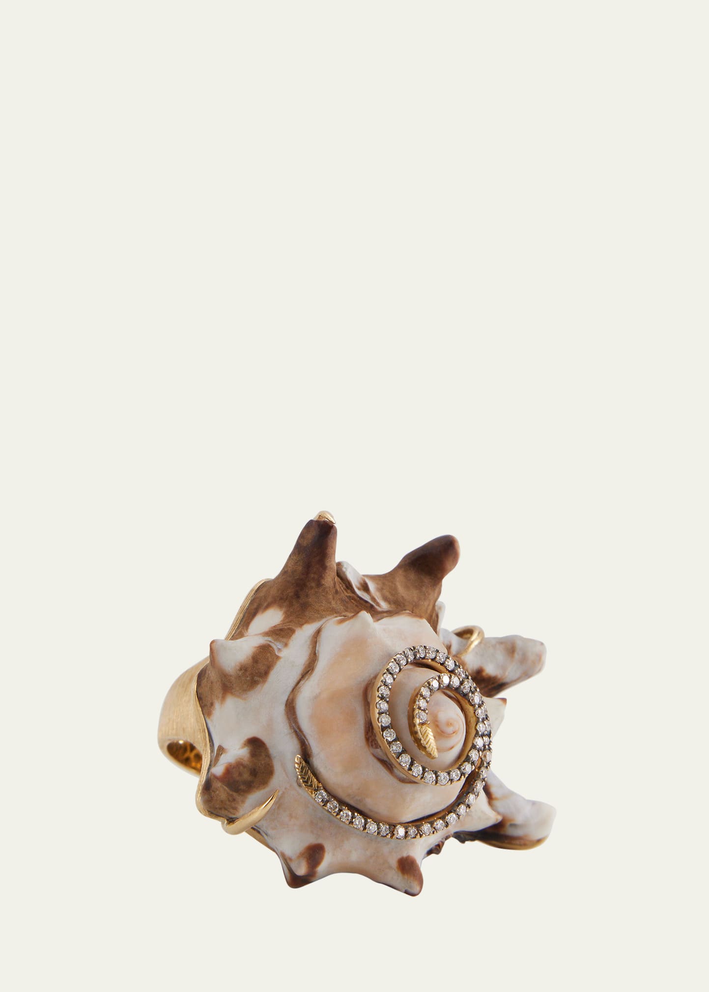 18K Yellow Gold Shell and Diamond Ring