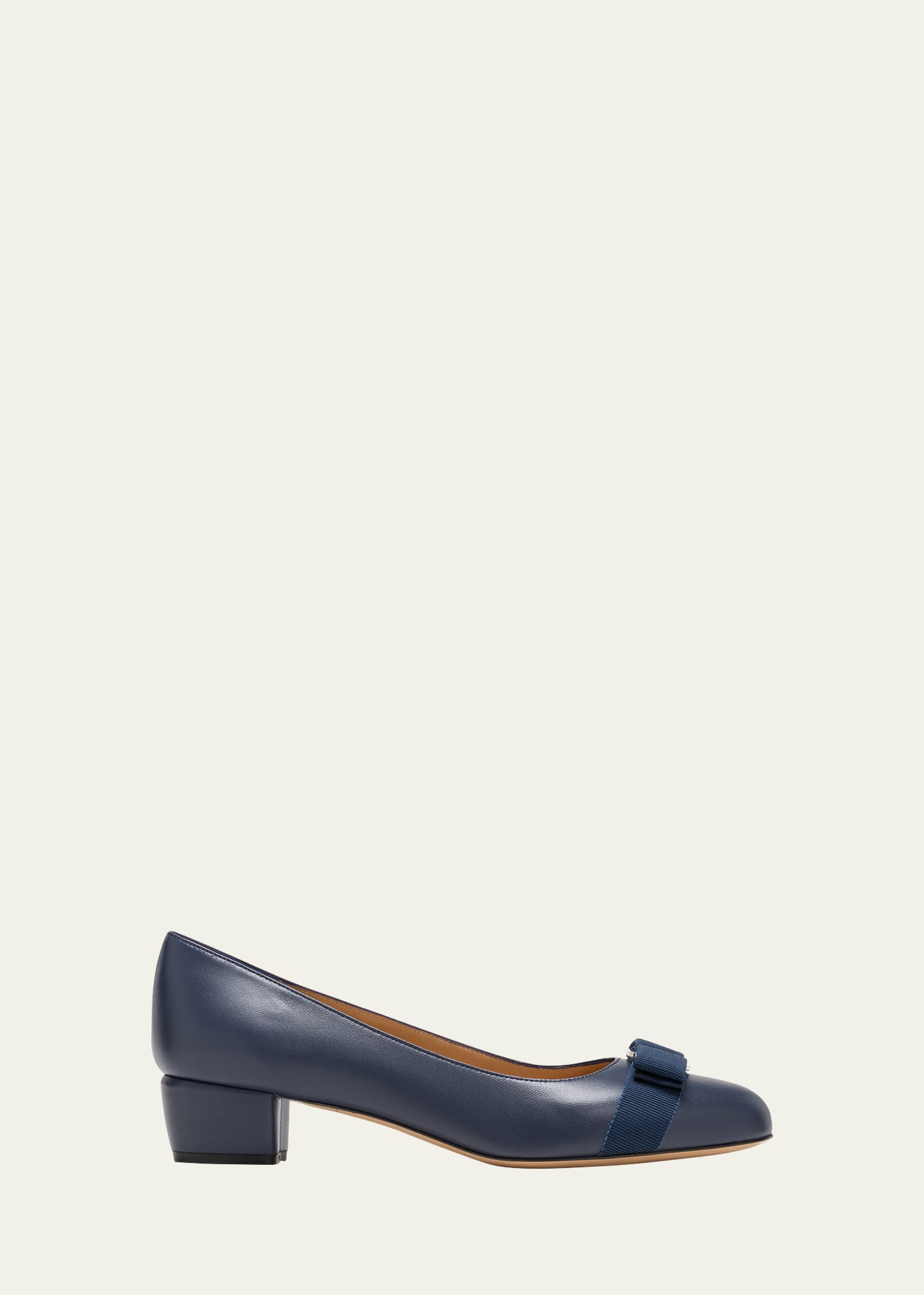 Ferragamo Nappa Leather Pumps Vara Block Heel Bow In Midnight