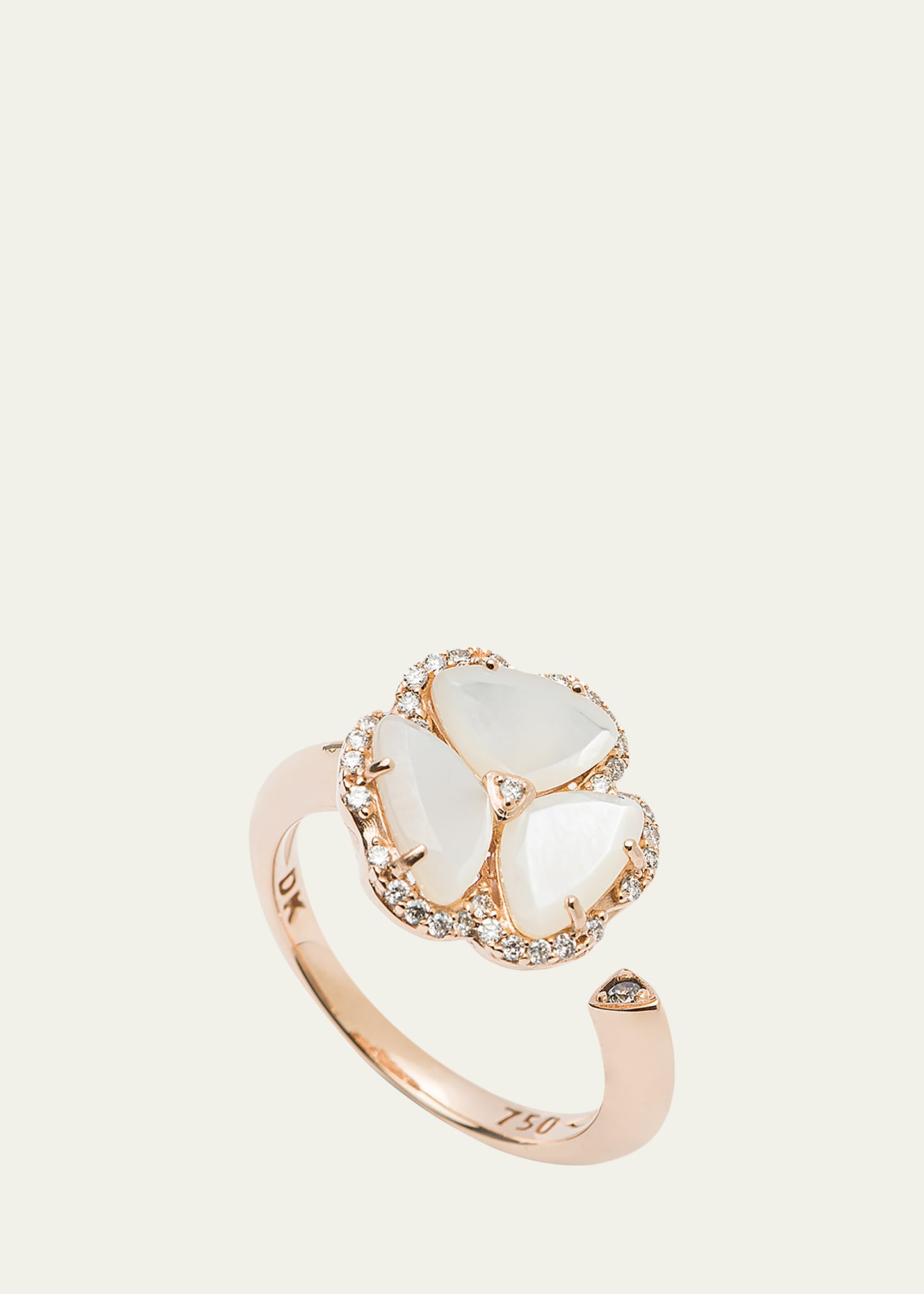 18K Rose Gold Flower Ring with Mother of Pearl and Diamonds