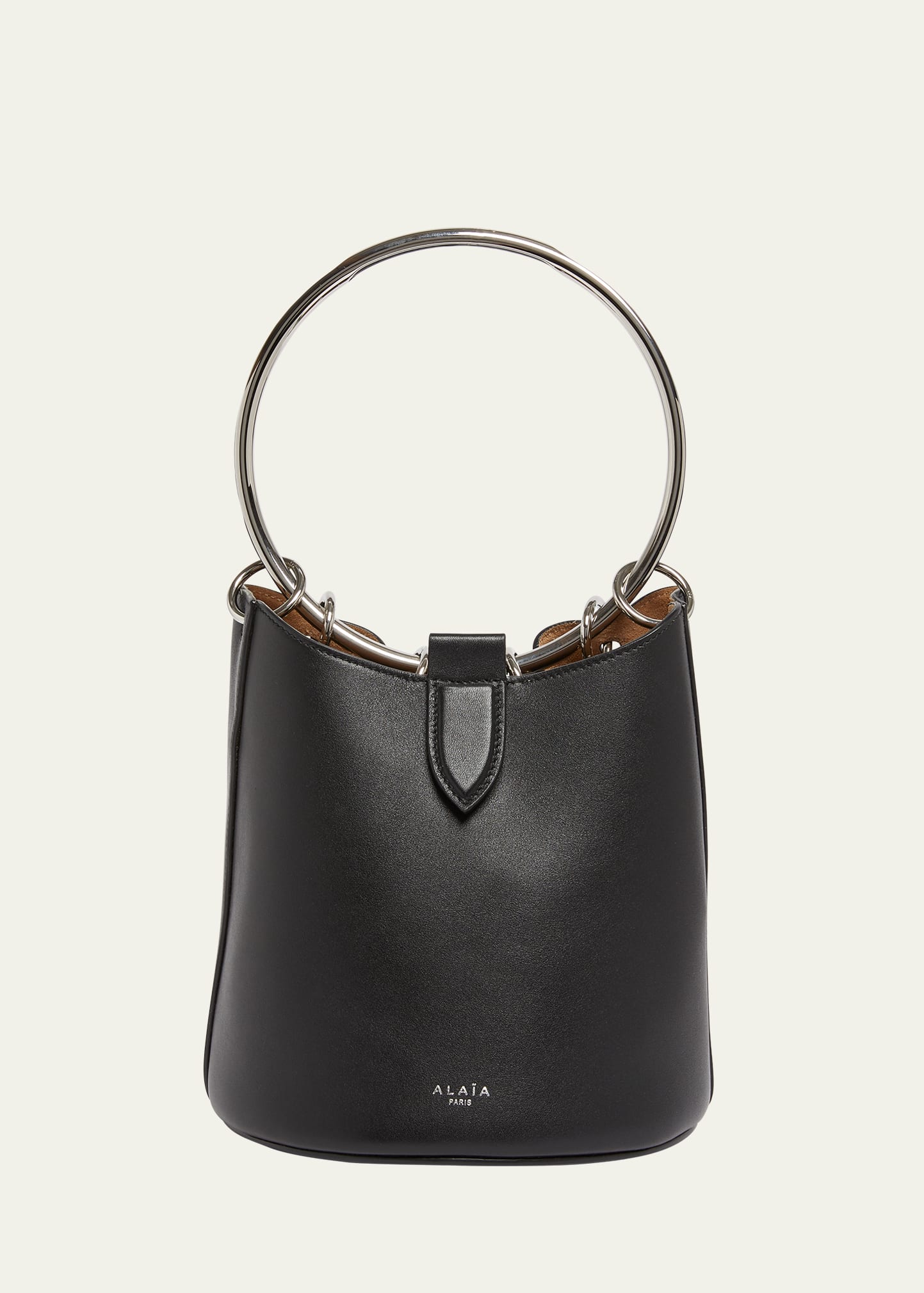 Shop Alaïa Medium Ring Bucket Bag In Leather In 999 Noir