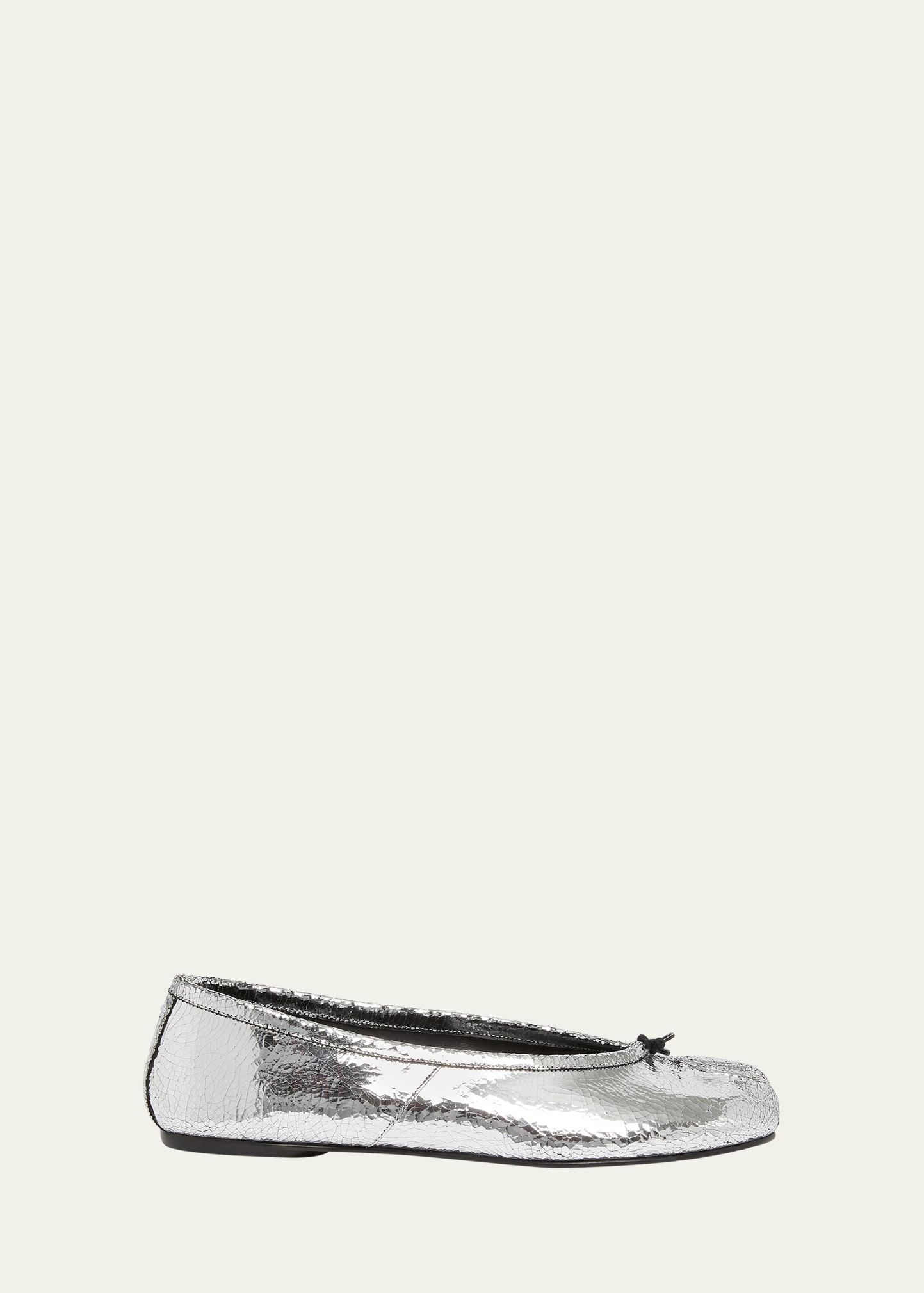 Maison Margiela Textured Metallic Leather Flat Shoes With Split-toe Design In Silver