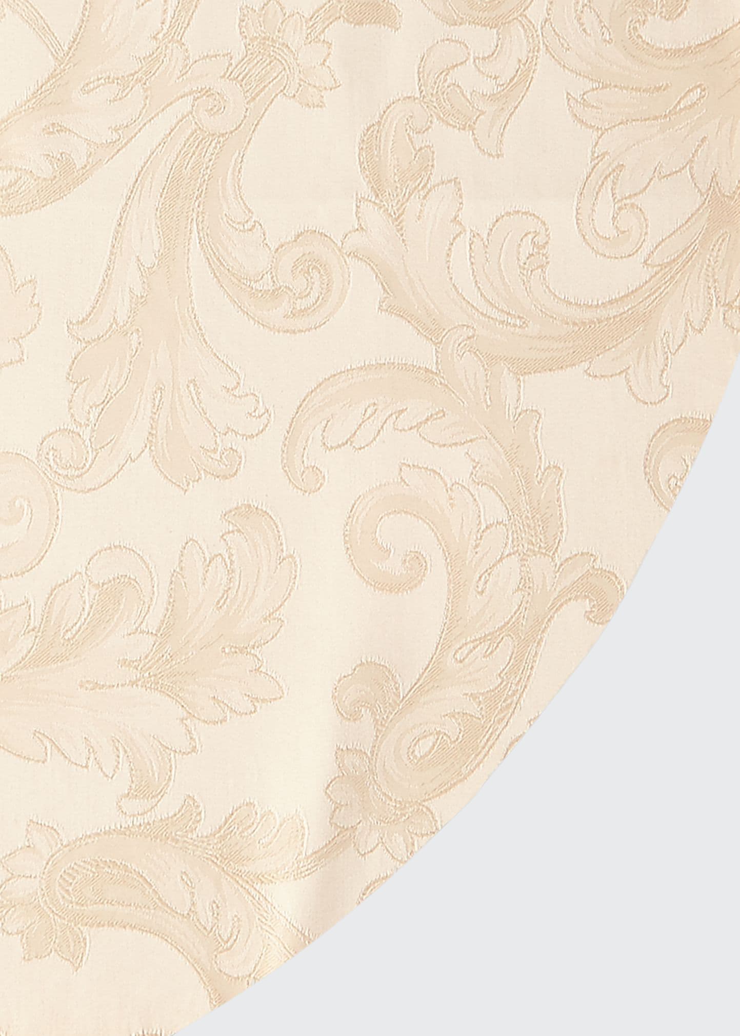 Sferra Acanthus Jacquard Round Tablecloth, 90"dia In Parchment