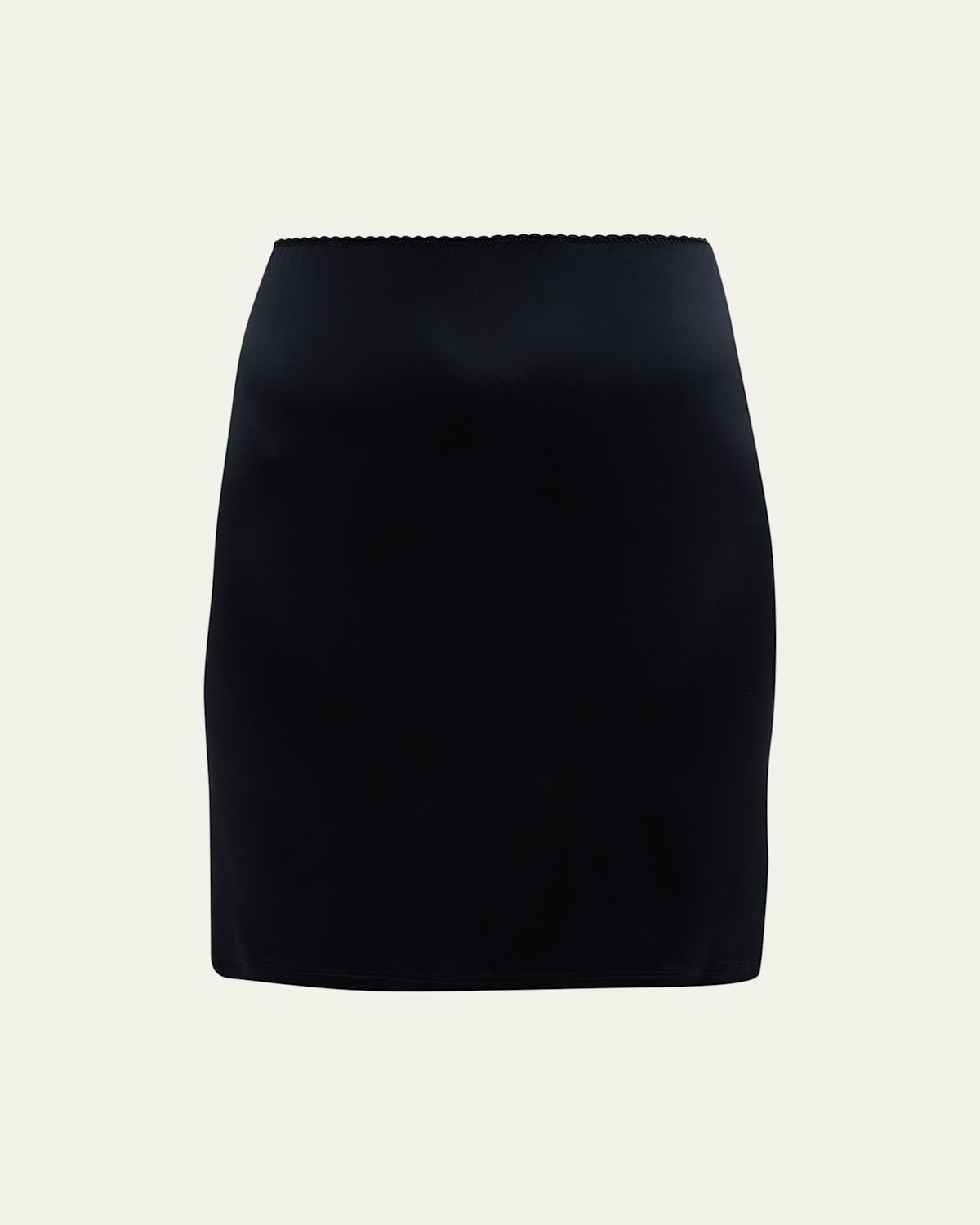 Hanro Satin Deluxe Half Slip In Black