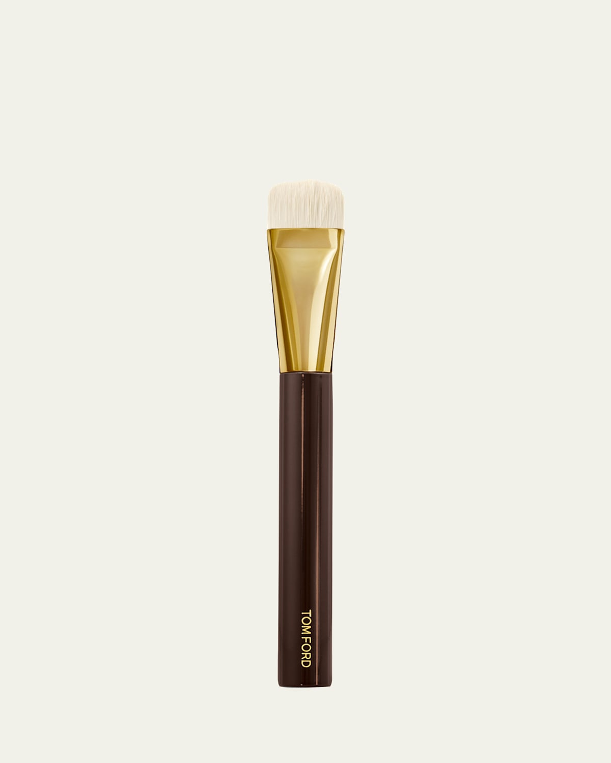 TOM FORD Shade and Illuminate Makeup Brush 04 | Thumbnail 3 TOM FORD Shade and Illuminate Makeup Brush 04 | Thumbnail 3