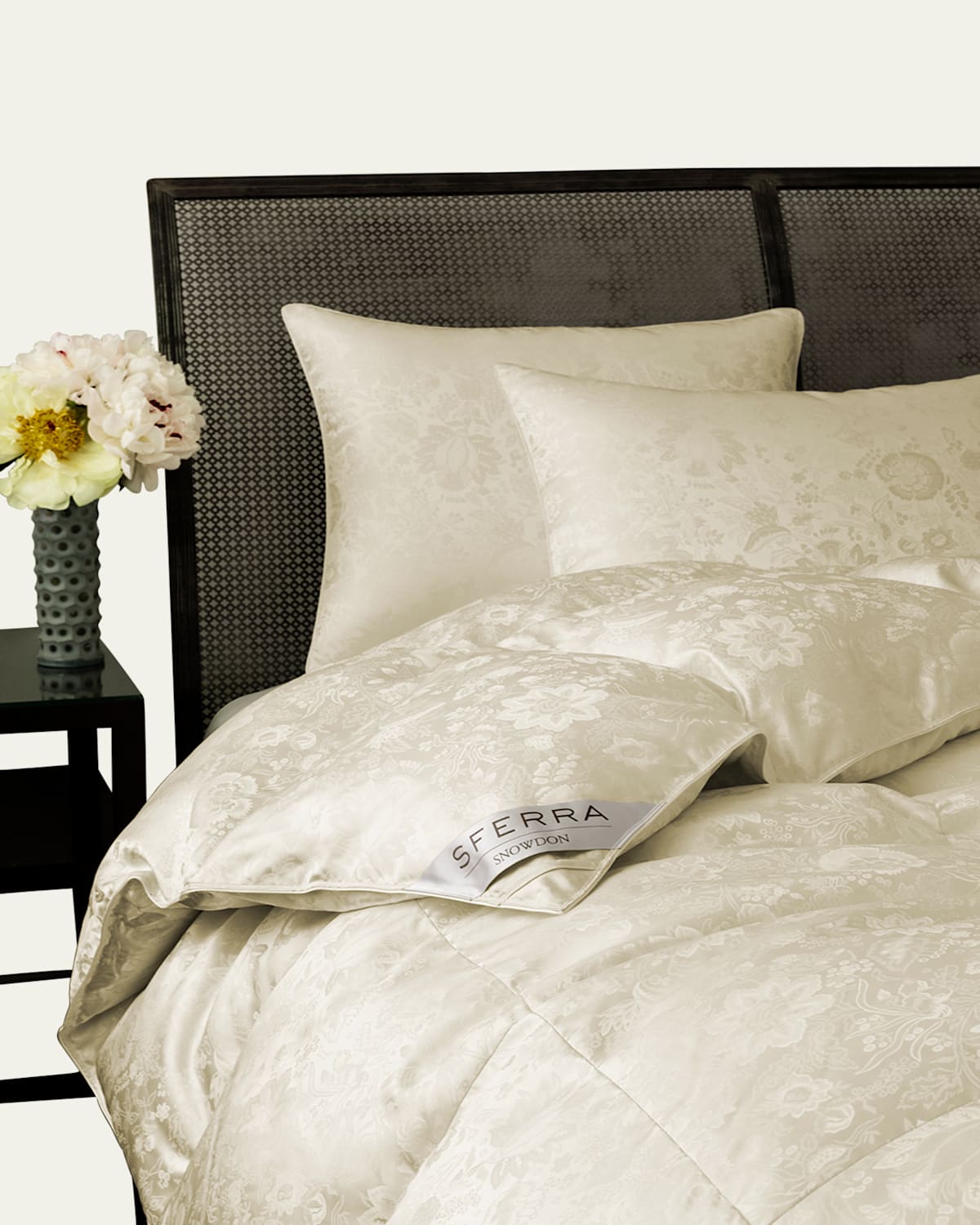 Sferra 900-Fill European Down Medium Standard Pillow