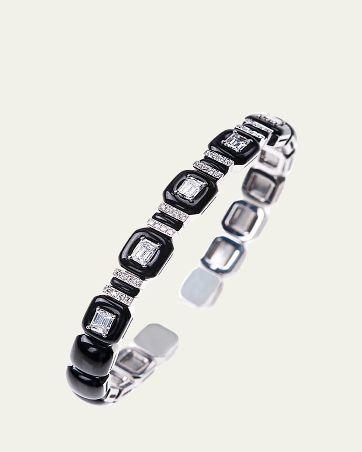 Oui 18k White Gold Black Enamel & Diamond Bangle