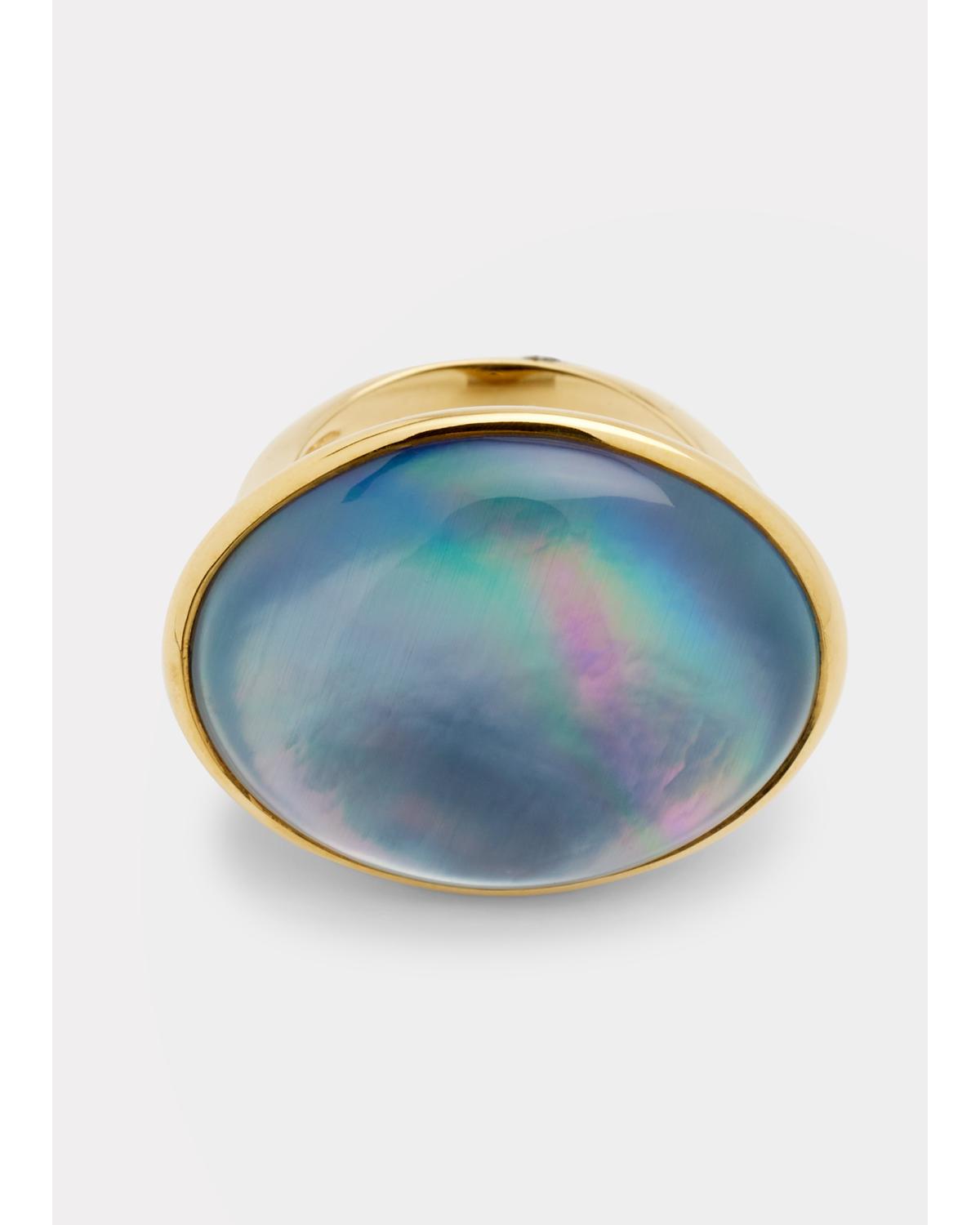Oval Ring in 18K Gold