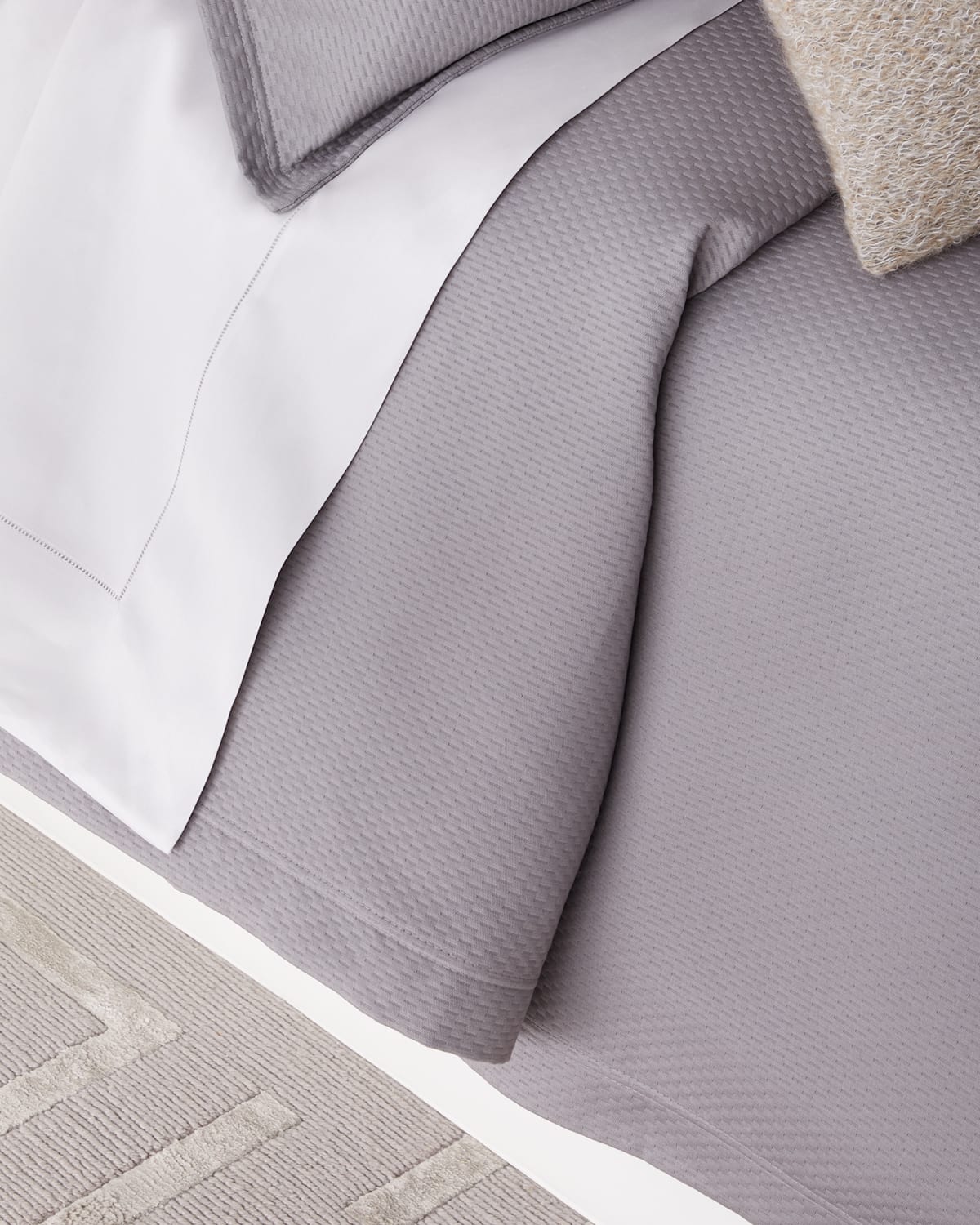 Sferra Perrio Matelasse Full/Queen Coverlet | Thumbnail 3