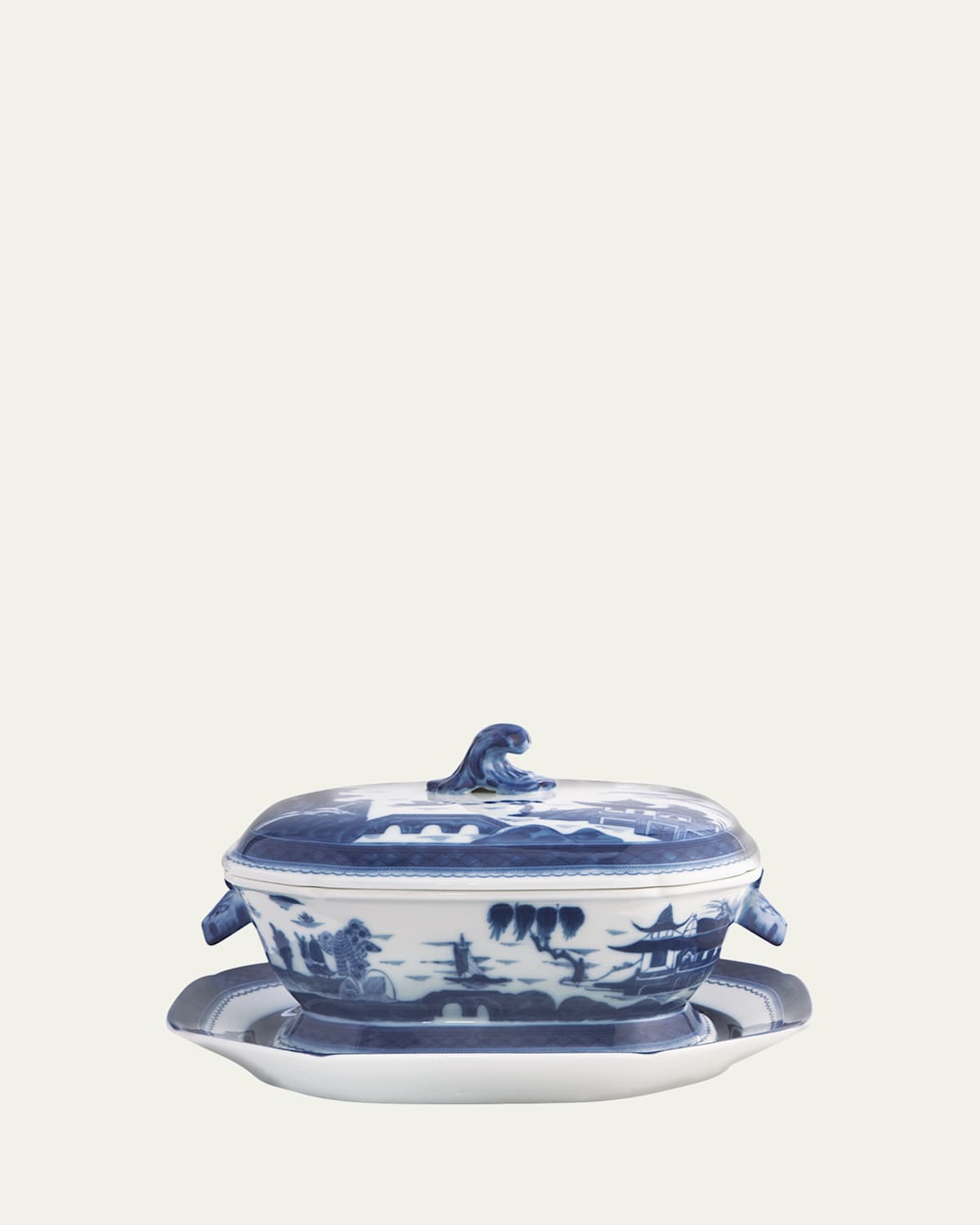 Mottahedeh Blue Canton Porcelain Octagonal Tureen & Plate Set