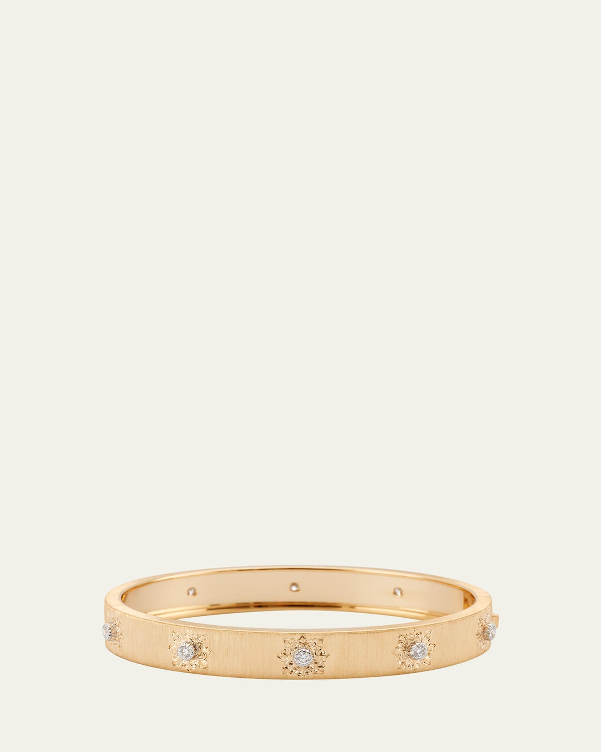 Macri Classica Bangle, Yellow Gold, 8mm