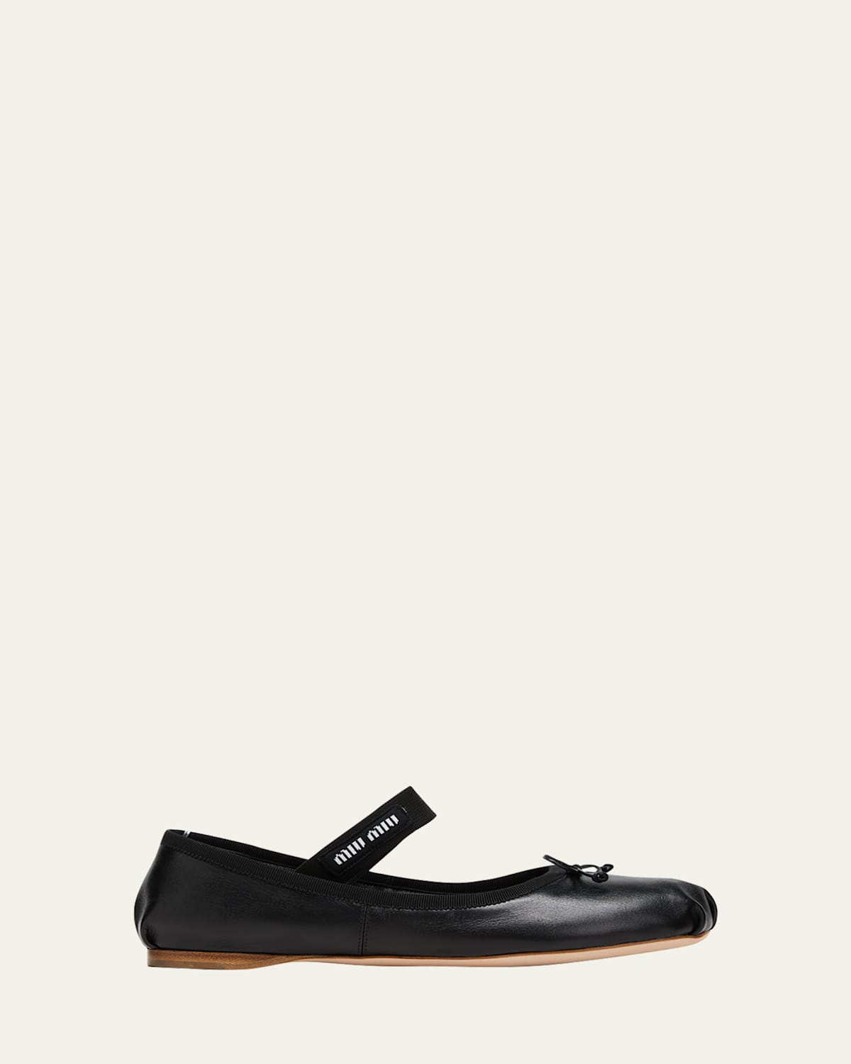 Miu Miu Black Leather Ballerina Flats In Nero