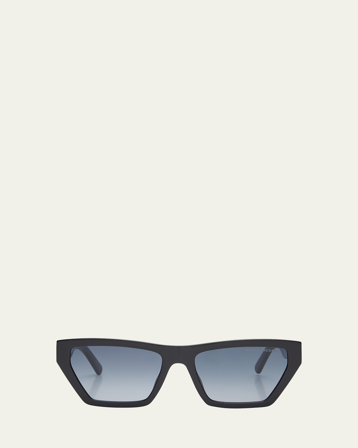 Marc Jacobs Oversized Logo Plastic Cat-eye Sunglasses In Black