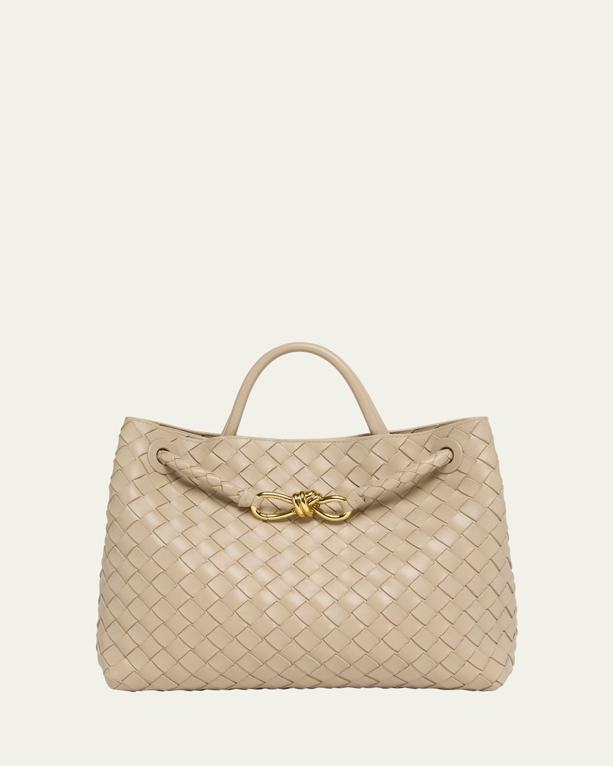 Bottega Veneta Medium Andiamo Bag In Ecru