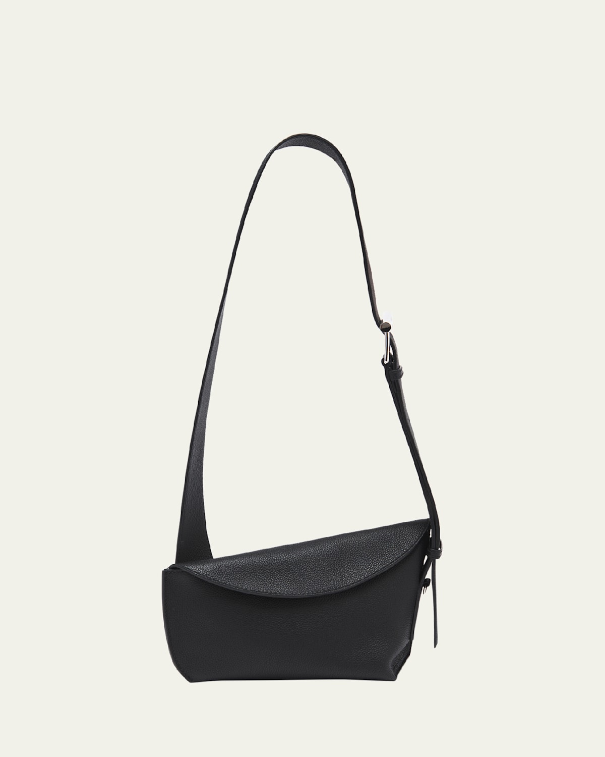 Alexander Mcqueen The Sling Bag In Black Silver