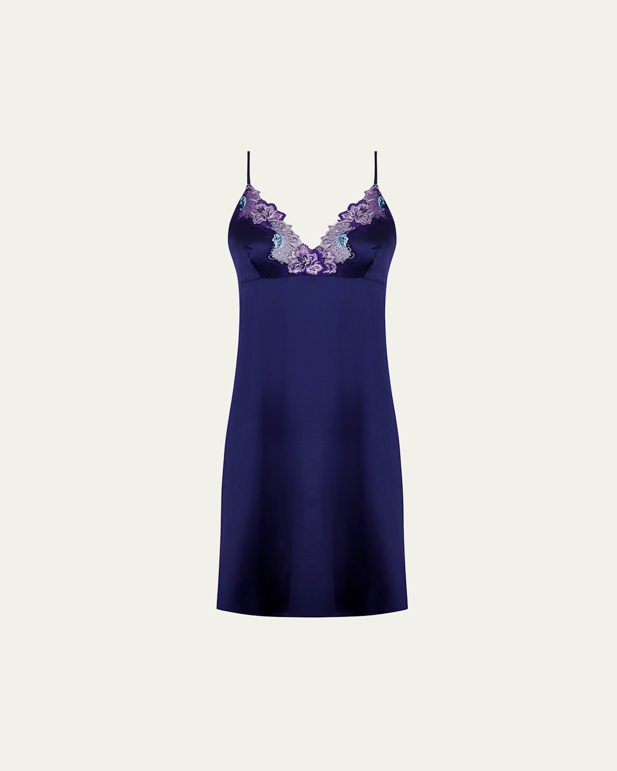 Deesse Desirs Sleeveless Embroidered Nightie