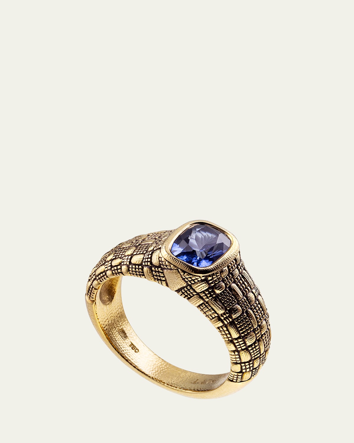 Basket Weave 18K Yellow Gold Ring with Natural Blue Sapphire
