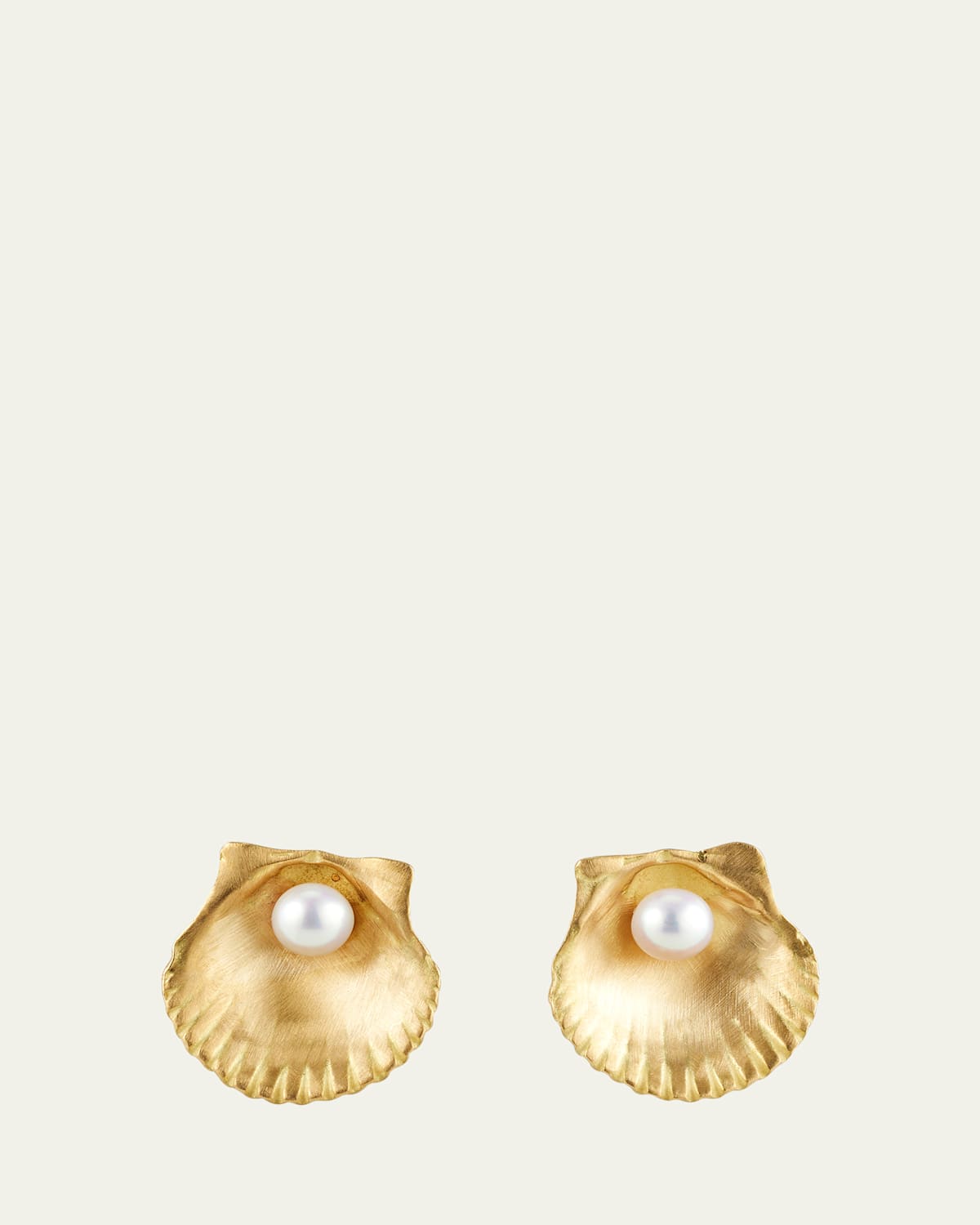 18K Yellow Gold Small Scallop Shell Stud Earrings with White Pearls