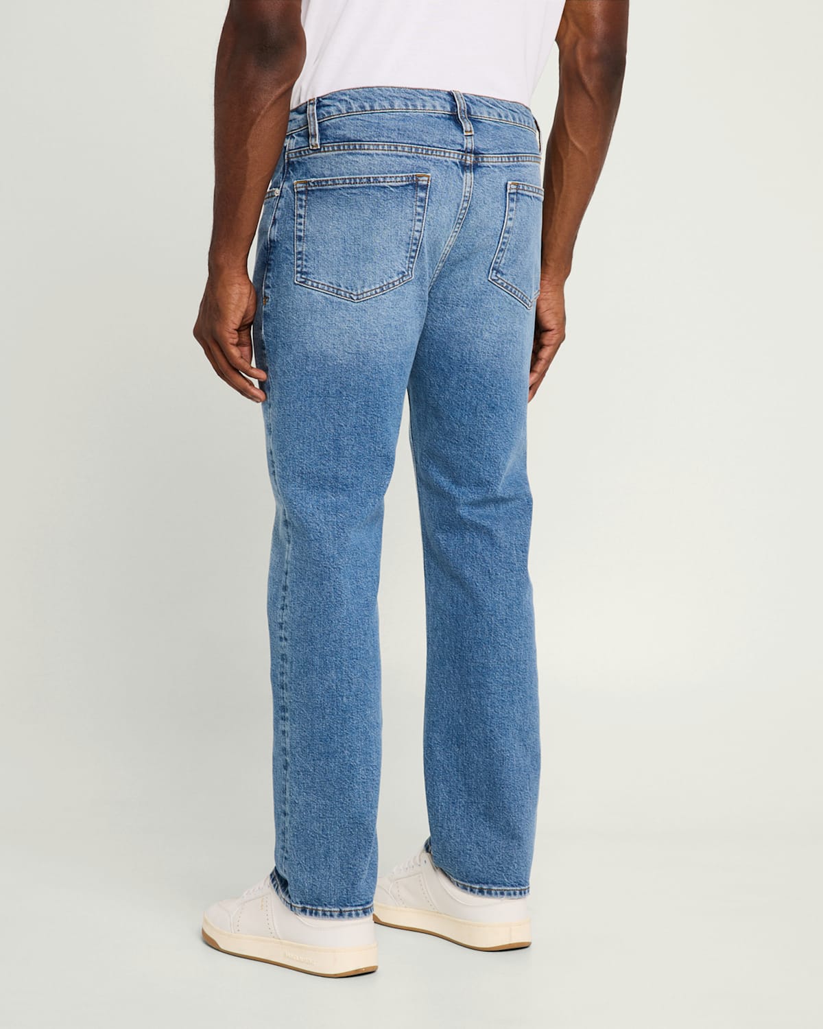 Men'S Modern Straight-Leg Jeans