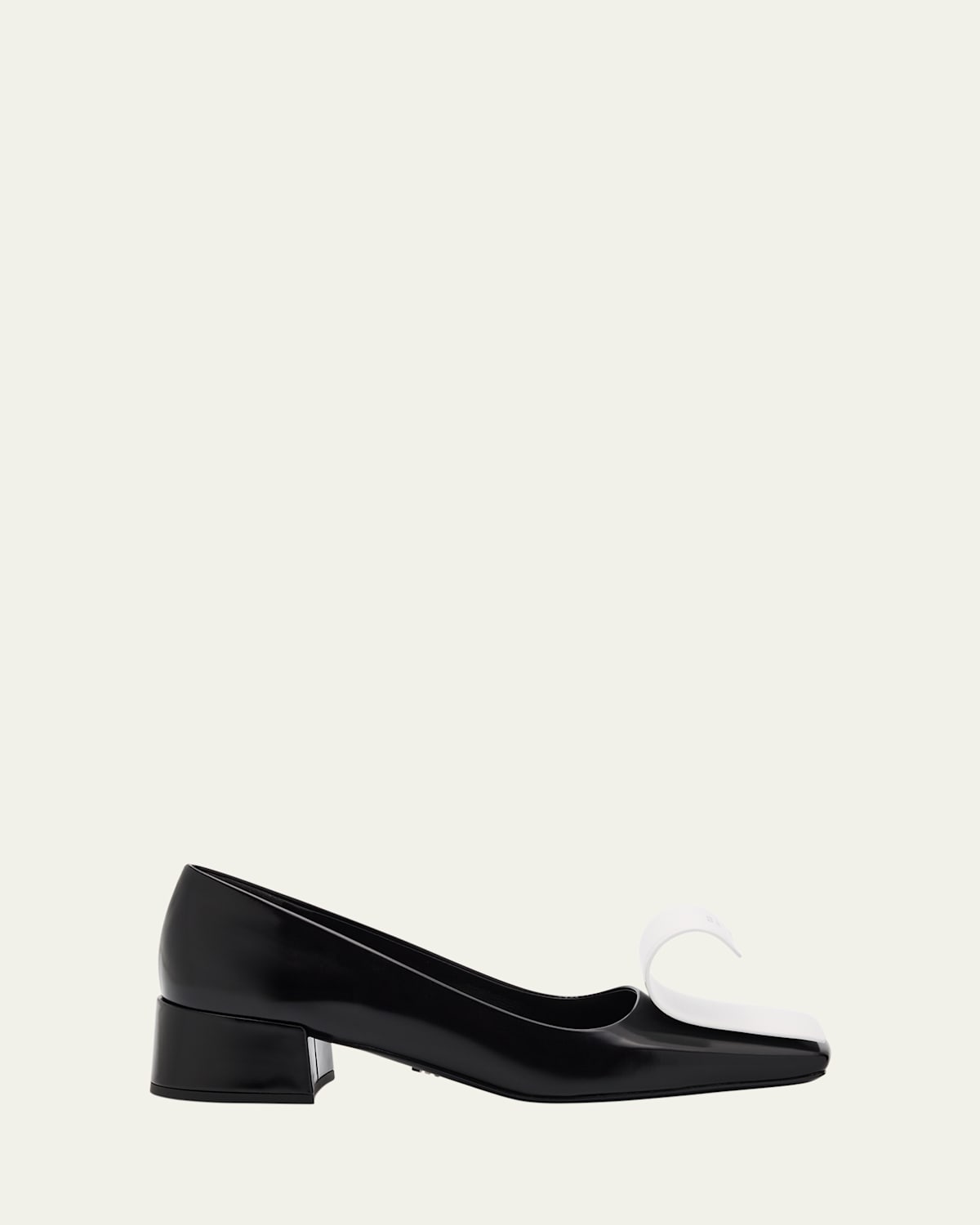 Prada Two-tone Pumps In Nero Bianco