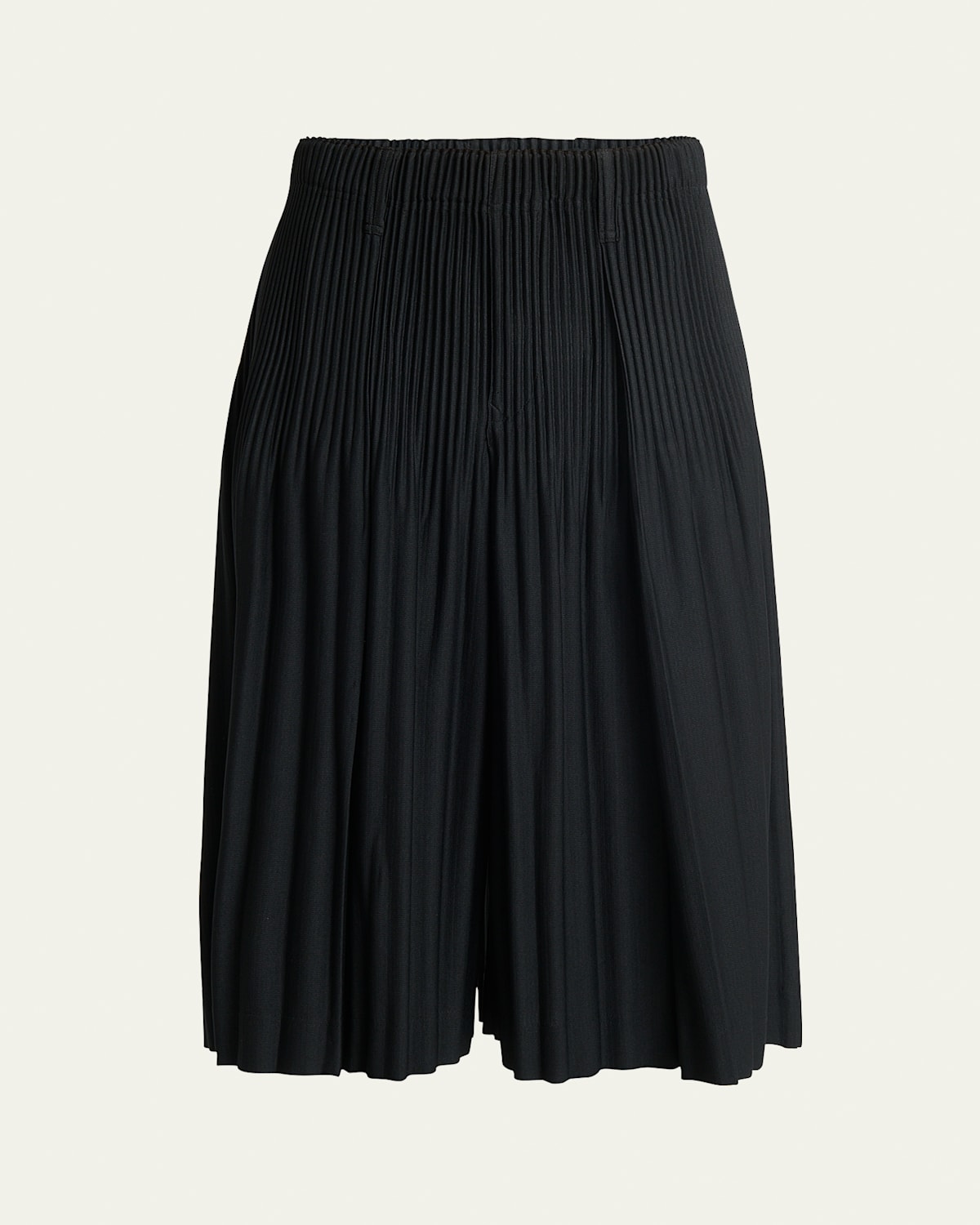 Issey Miyake Black Tailored Pleats 1 Shorts In Black