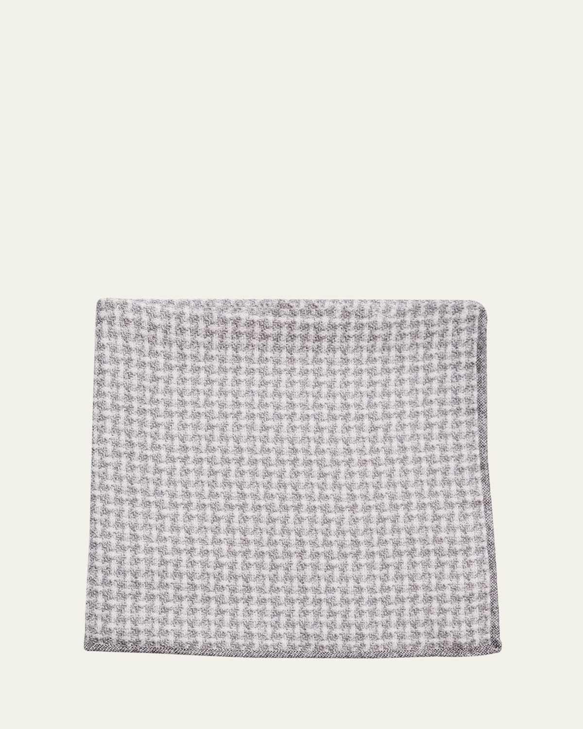 Brunello Cucinelli Men's Houndstooth Effect Silk Pocket Square | Thumbnail 3 Brunello Cucinelli Men's Houndstooth Effect Silk Pocket Square | Thumbnail 3