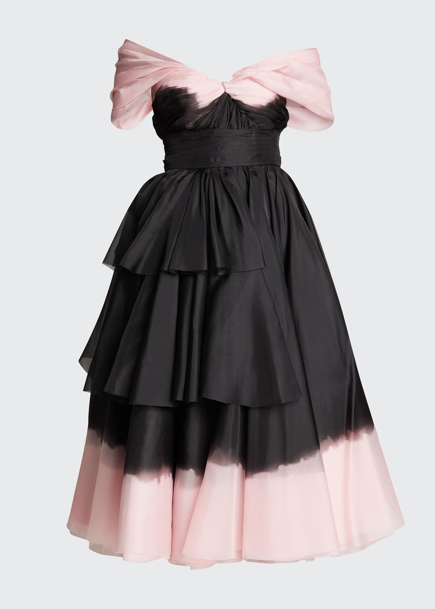 ワンピース alexander mcqueen Off-shoulder puffer dress Mindy Kaling's Alexander McQueen Ruffled Off-The-Shoulder Dress