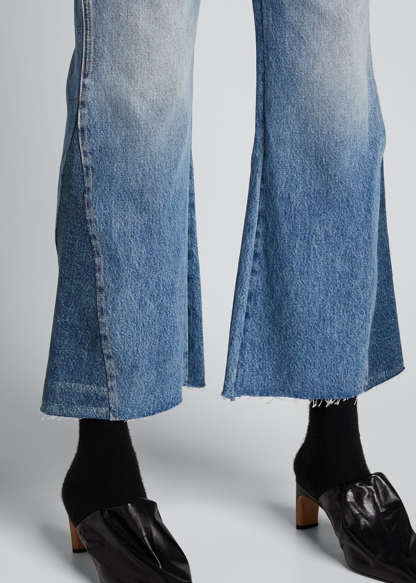 美品 KHAITE カイト Layla 25インチ　フレアデニム Khaite Layla Cropped Frayed Jeans - Bergdorf Goodman