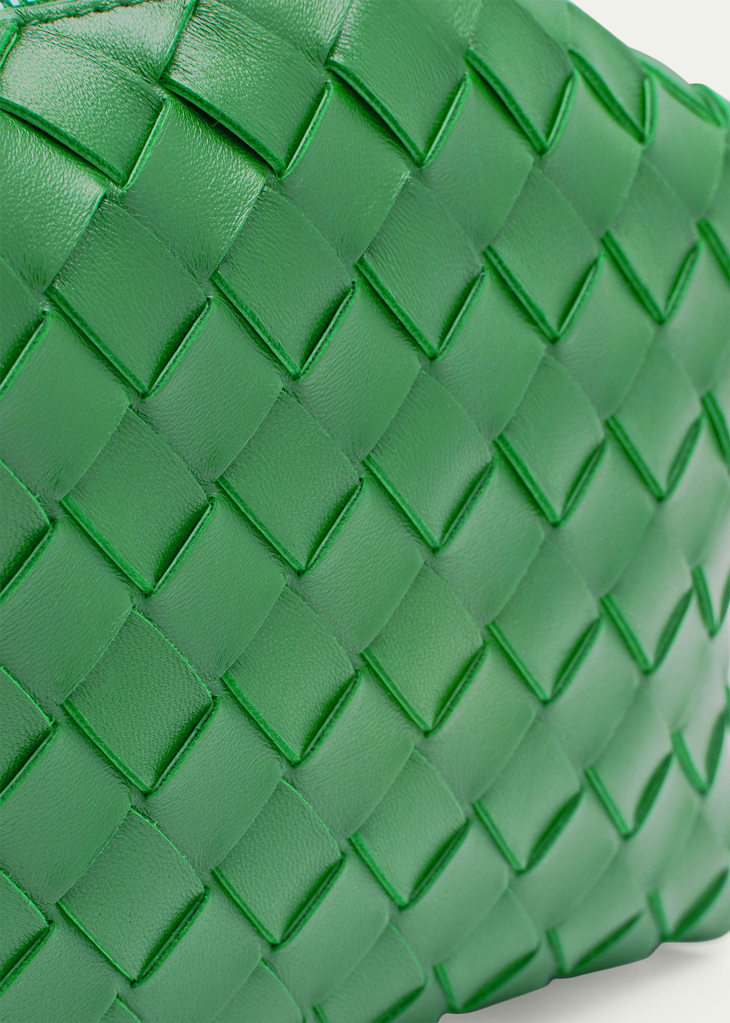 【関税&送料込】Bottega Veneta Bottega Veneta Green Mini Jod NWT BOTTEGA VENETA - MINI JODIE - PARAKEET GREEN - DUST BAG