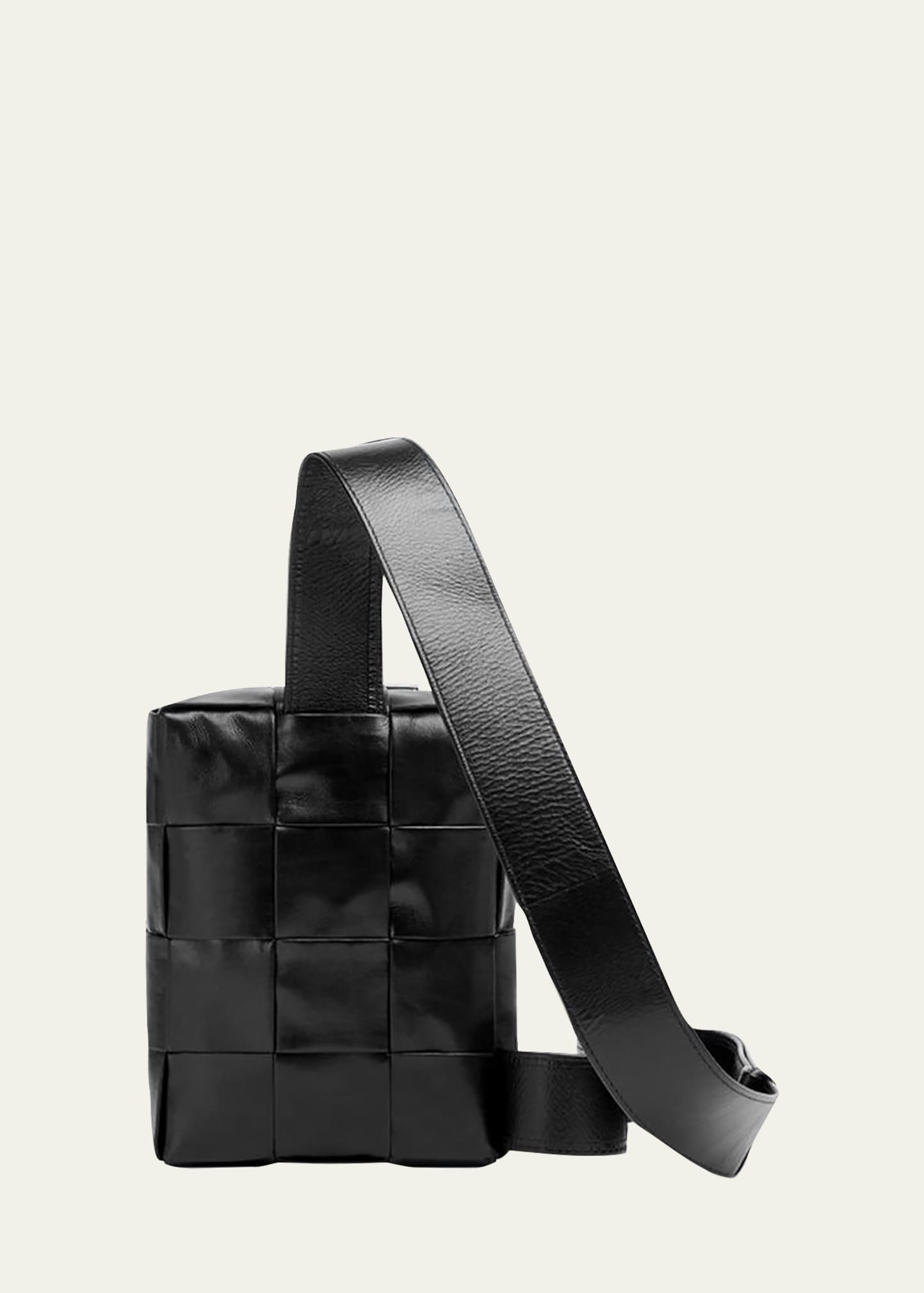 【BOTTEGA VENETA】★送料・関税込★Cassette Mini CrossbodyBag Bottega Veneta Mini Cassette Woven Leather Crossbody