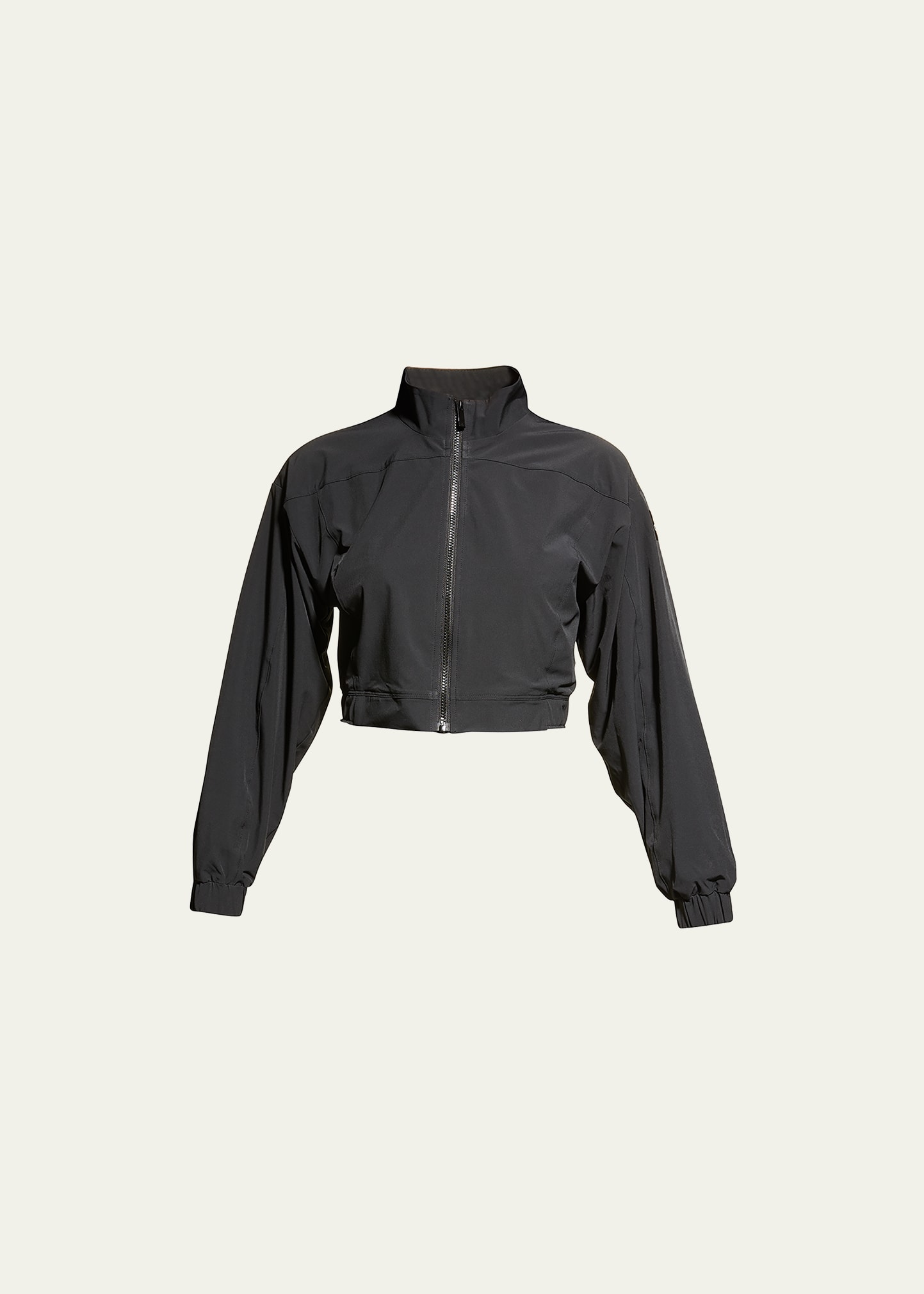【ALO Yoga】スポーティ 軽量ジャケット Clubhouse Jacket Clubhouse cropped jacket in black - Alo Yoga | Mytheresa